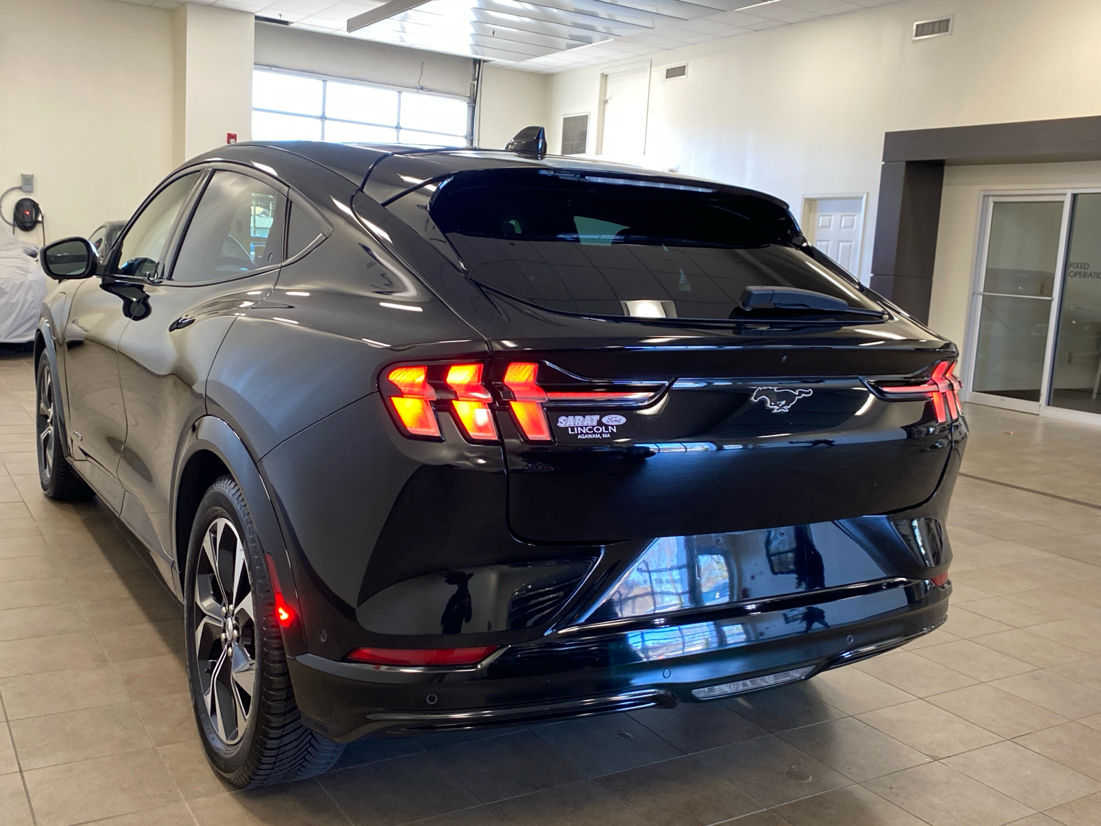 2021 Ford Mustang Mach-E Premium 8