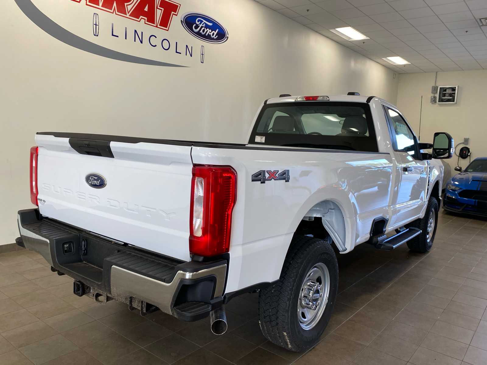 2024 Ford Super Duty F-350 SRW 2024 FORD F-350 XL REG. CAB 2DR 142 WB 4WD HD 7