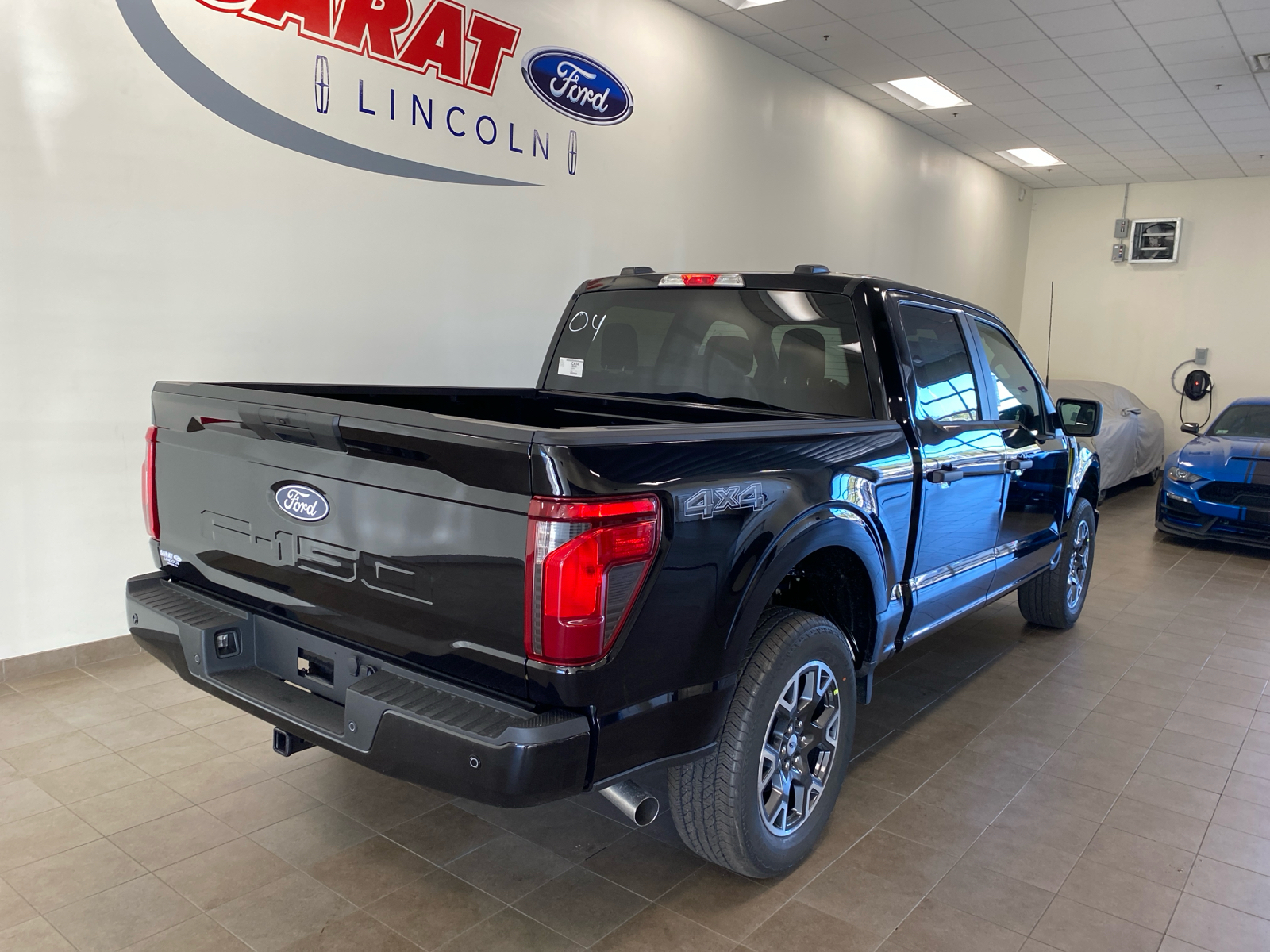 2024 Ford F-150 2024 FORD F-150 STX CREW CAB 4DR 145 WB 4WD 7