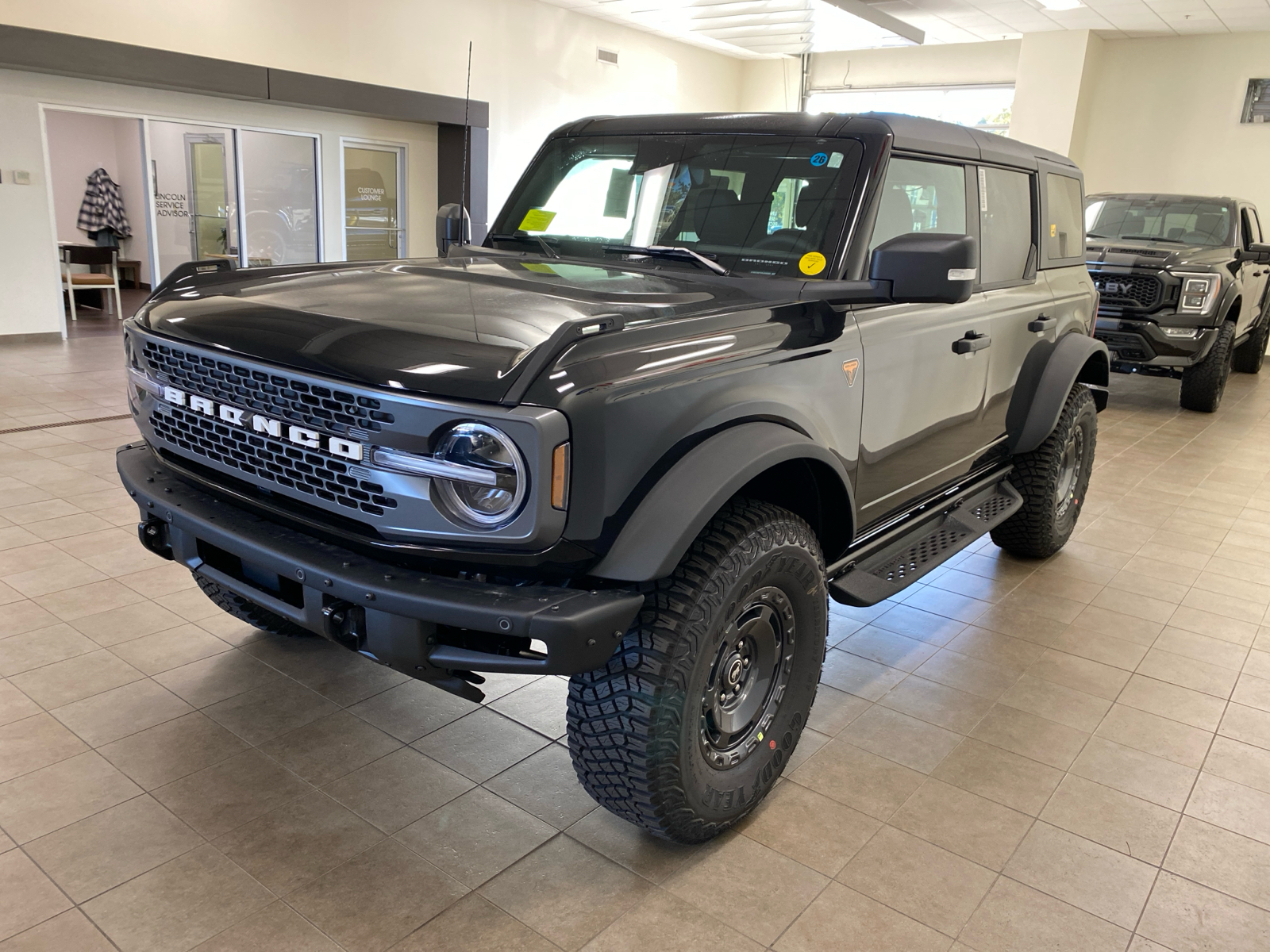 2024 Ford Bronco 2024 FORD BRONCO BADLANDS 4DR SUV 116.1 WB 4WD 4