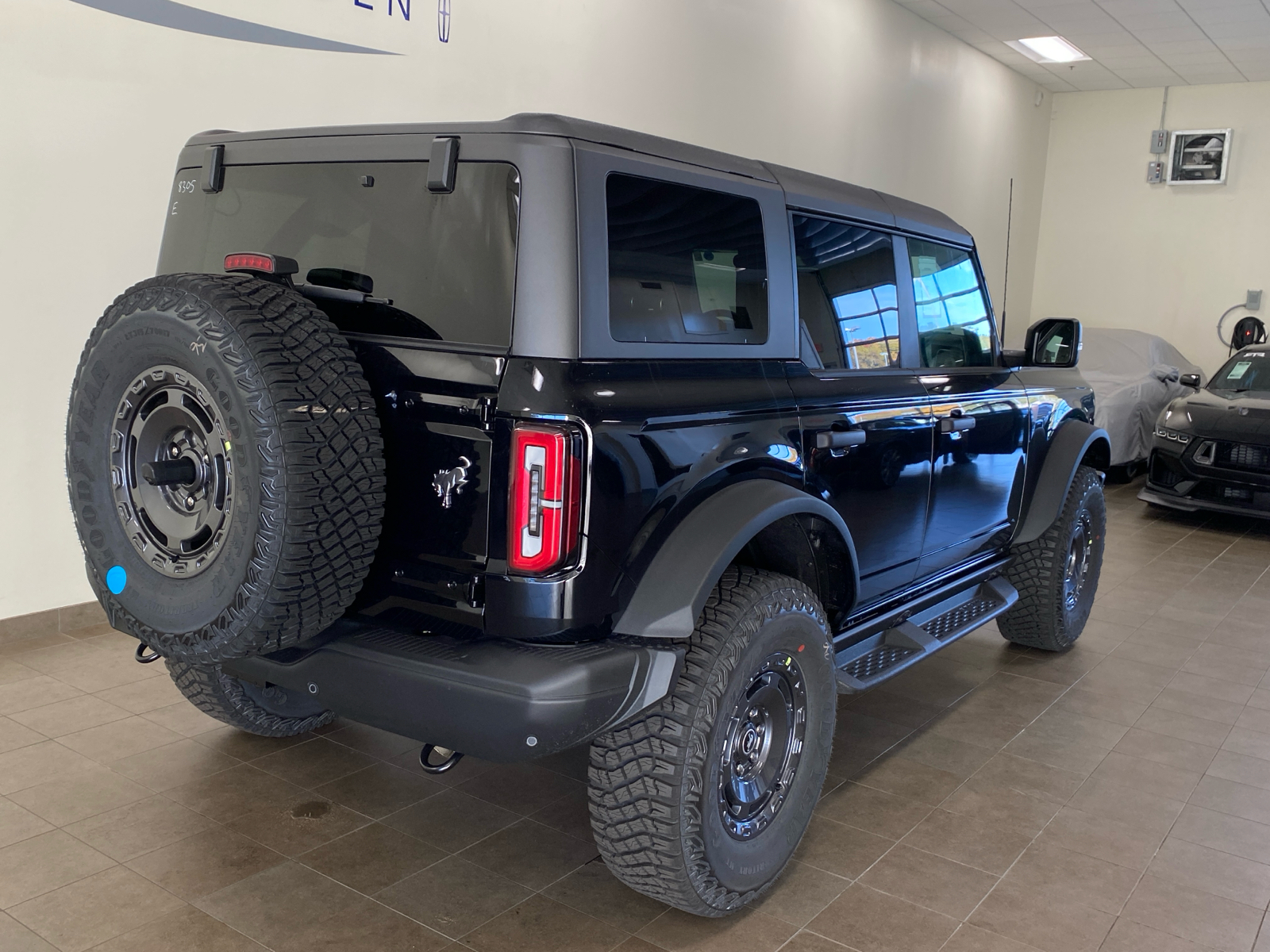 2024 Ford Bronco 2024 FORD BRONCO BADLANDS 4DR SUV 116.1 WB 4WD 7