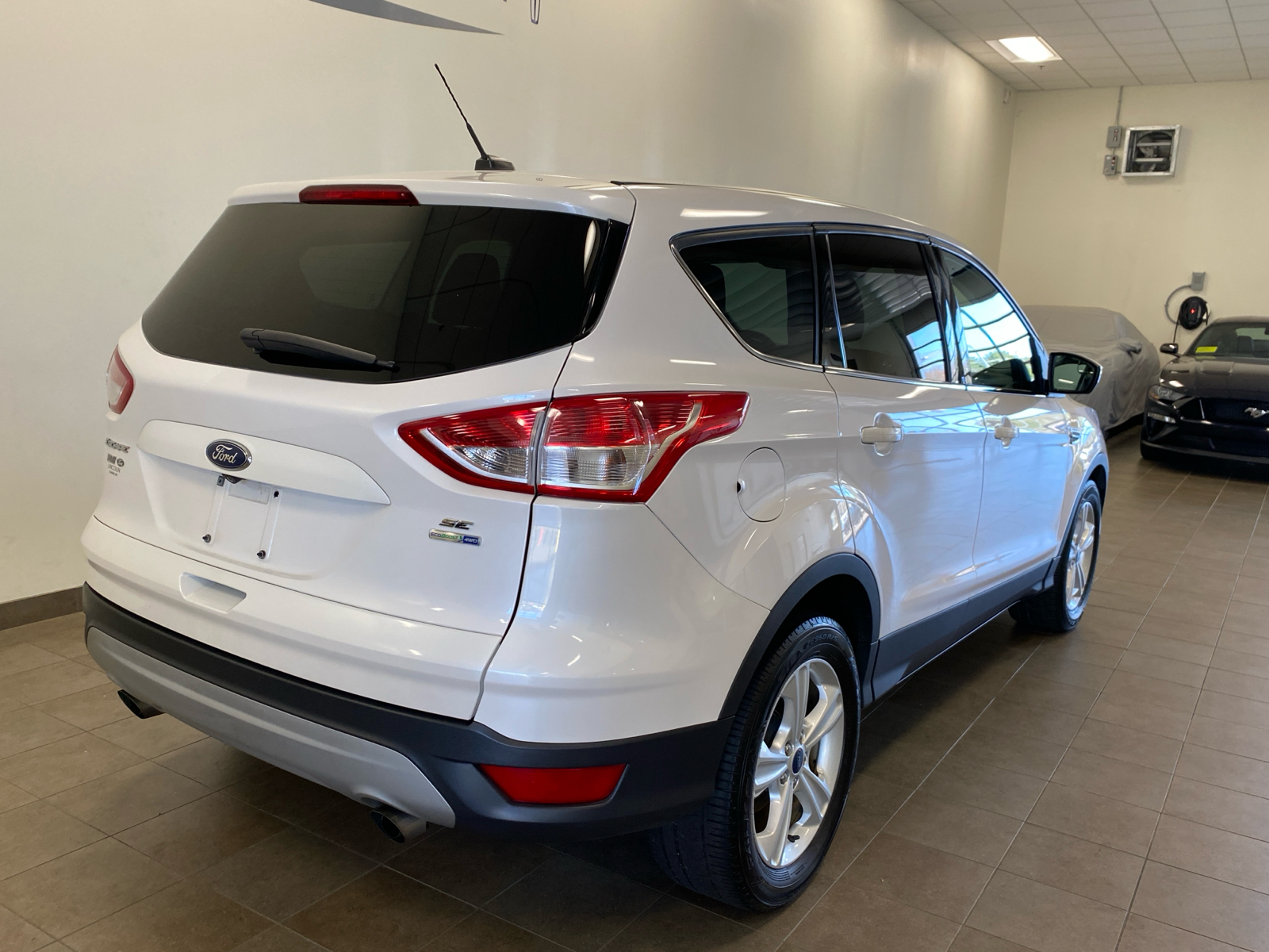 2016 Ford Escape SE 9