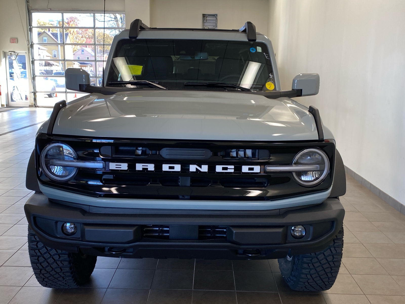 2024 Ford Bronco 2024 FORD BRONCO OUTER BANKS 4DR SUV 116.1 WB 4WD 3