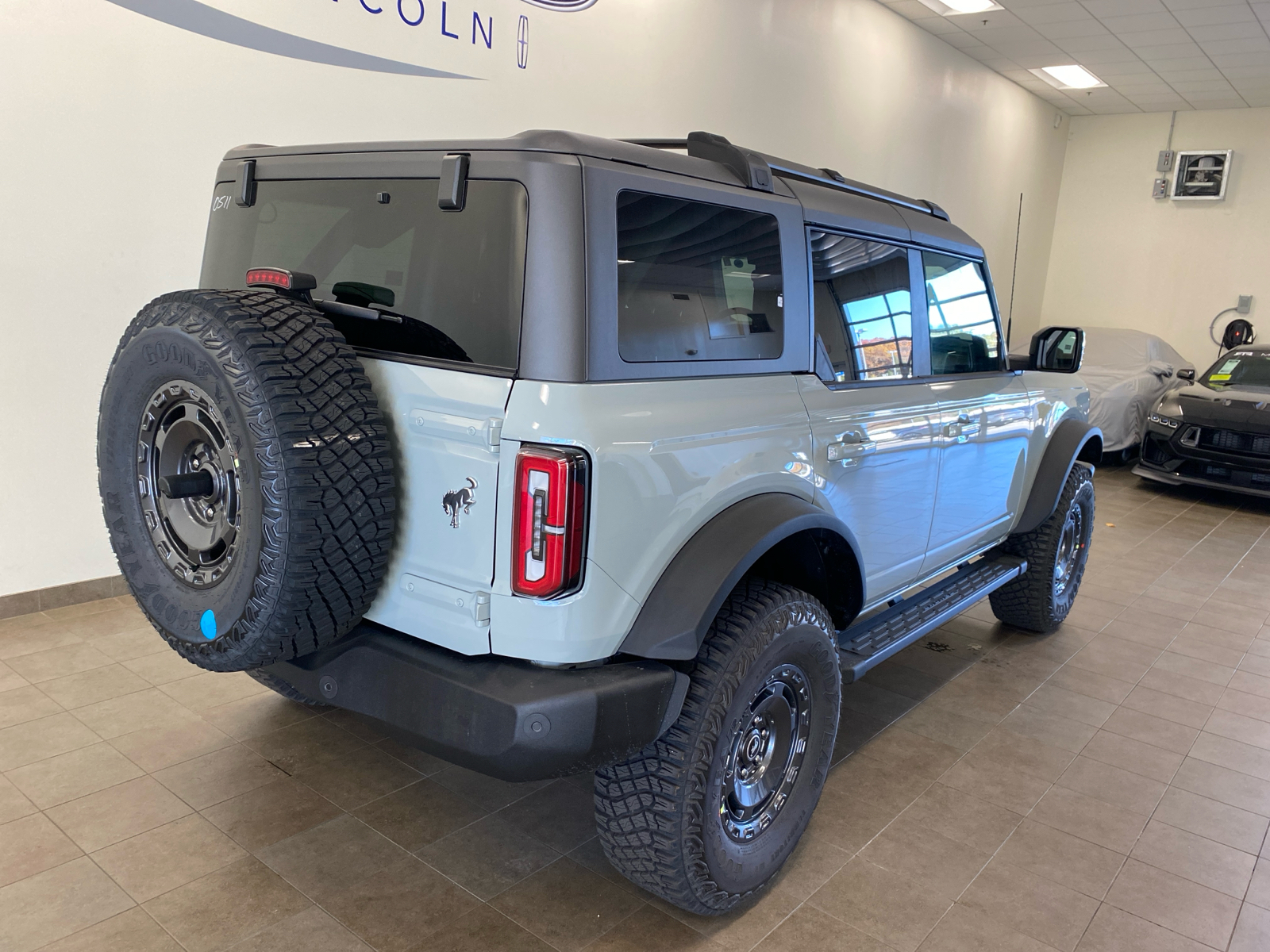 2024 Ford Bronco 2024 FORD BRONCO OUTER BANKS 4DR SUV 116.1 WB 4WD 7