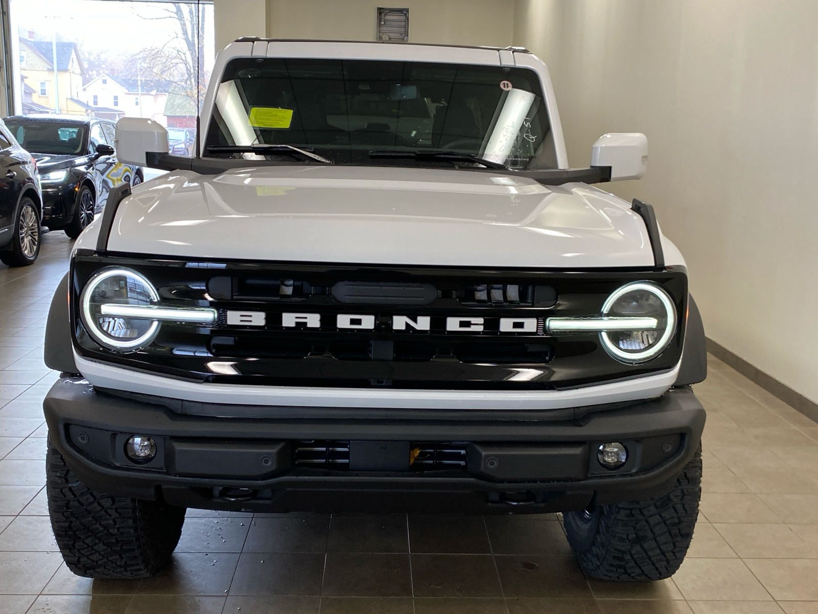 2024 Ford Bronco 2024 FORD BRONCO OUTER BANKS 4DR SUV 116.1 WB 4WD 3