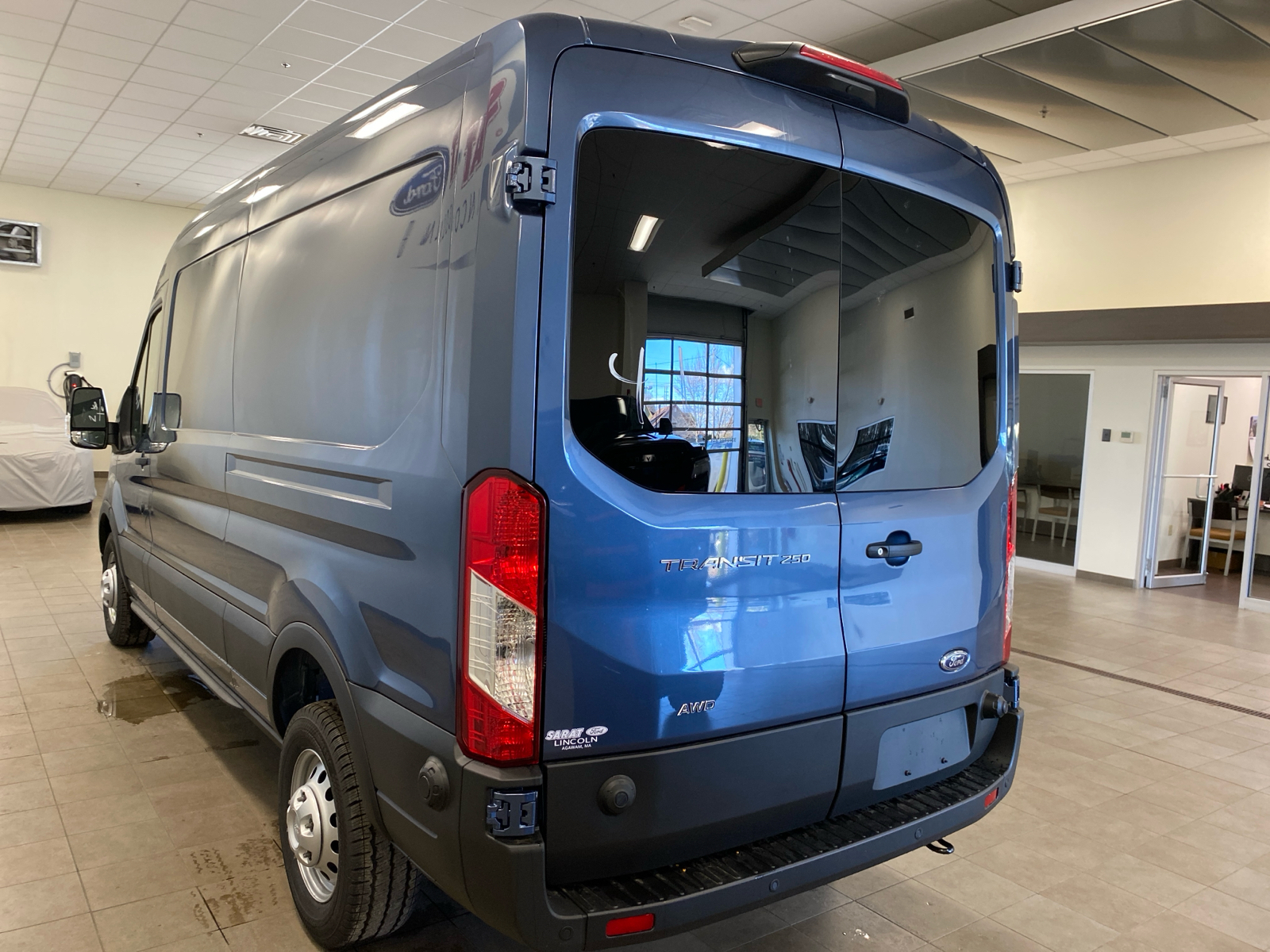 2024 Ford Transit Cargo Van 2024 FORD TRANSIT-250 CARGO 3DR 148 WB AWD 5