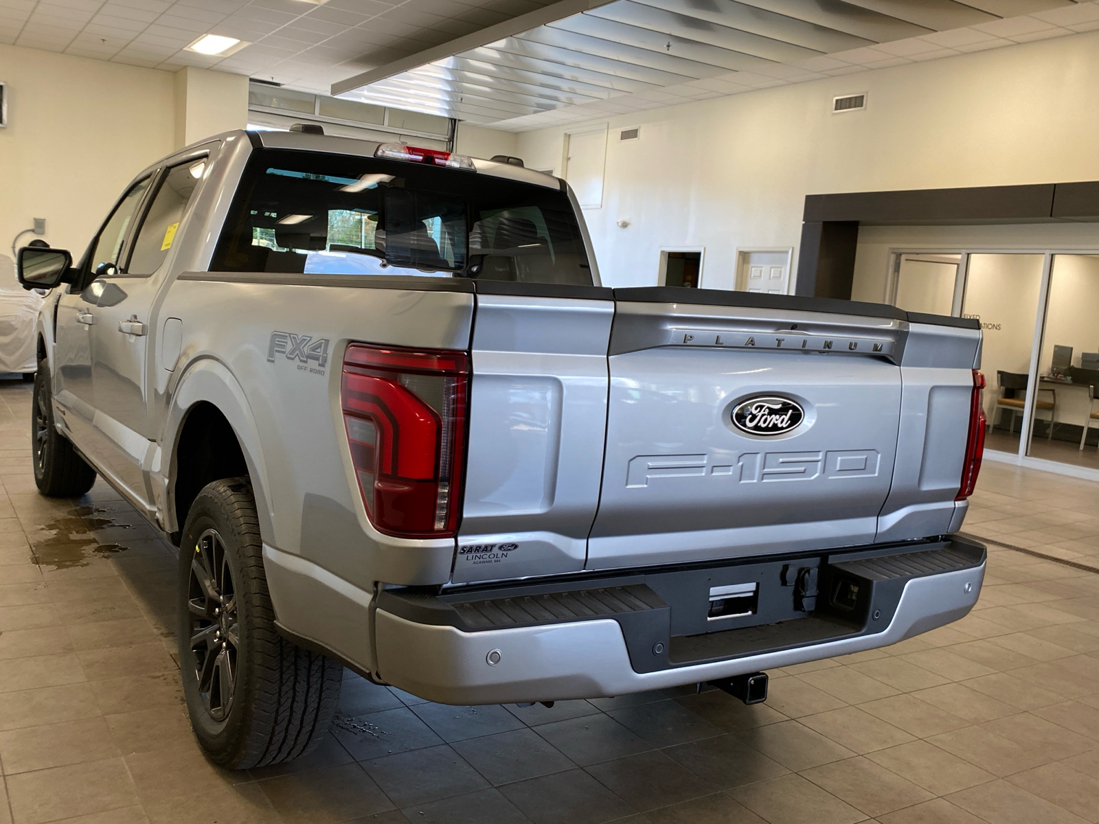 2024 Ford F-150 2024 FORD F-150 PLATINUM CREW CAB 4DR 145 WB 4WD 5