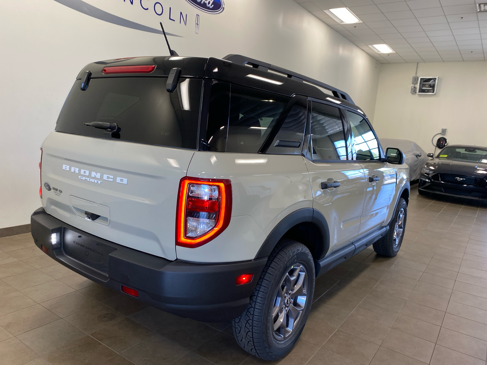 2024 Ford Bronco Sport 2024 FORD BRONCO SPORT BADLANDS 4DR SUV 105.1 WB 9