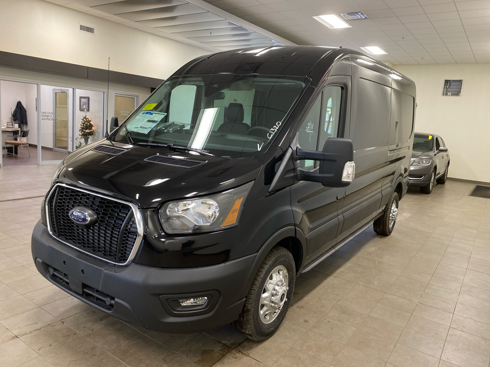 2024 Ford Transit Cargo Van 2024 FORD TRANSIT-250 CARGO 3DR 148 WB AWD 4