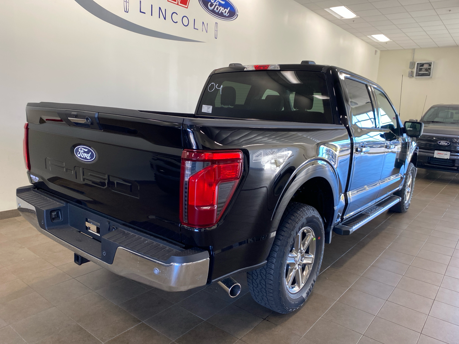 2024 Ford F-150 2024 FORD F-150 XLT CREW CAB 4DR 145 WB 4WD 7