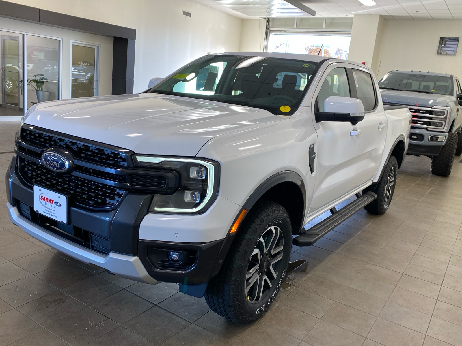 2024 Ford Ranger 2024 FORD RANGER LARIAT CREW CAB 4DR 128.7 WB 4WD 4