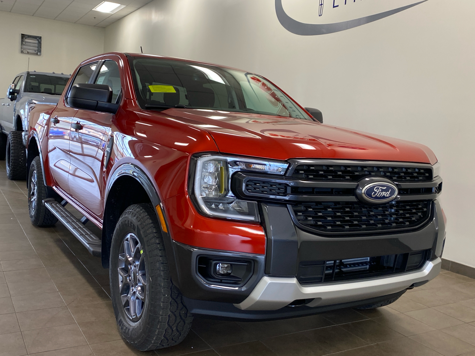 2024 Ford Ranger 2024 FORD RANGER XLT CREW CAB 4DR 128.7 WB 4WD 2