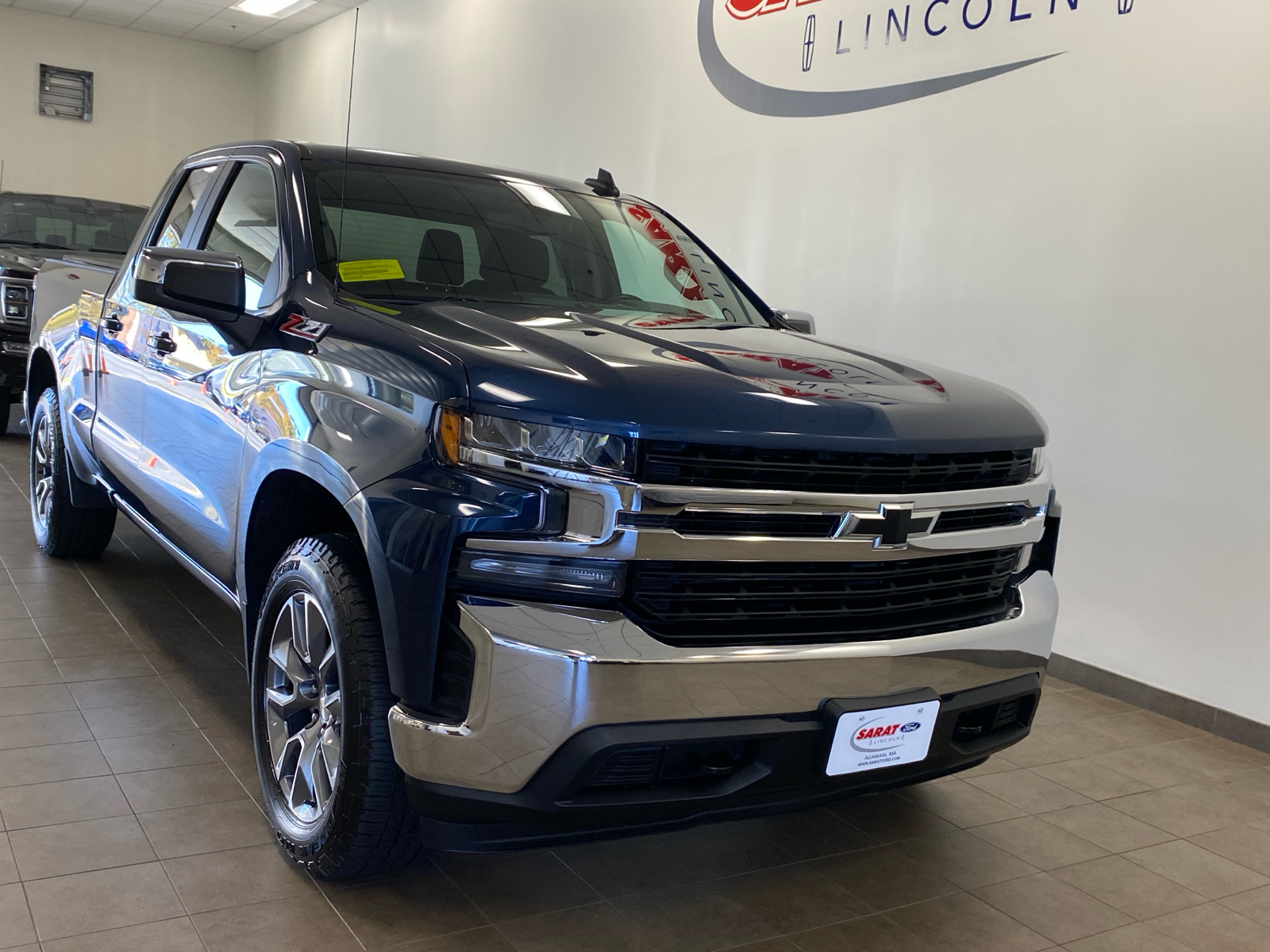 2019 Chevrolet Silverado 1500 LT 2