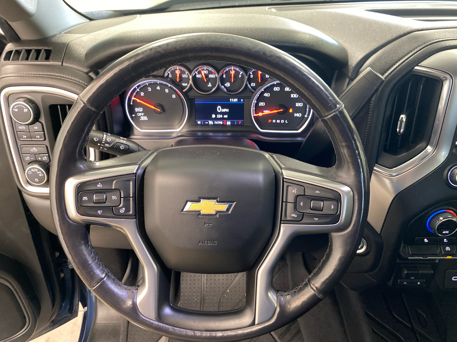 2019 Chevrolet Silverado 1500 LT 19