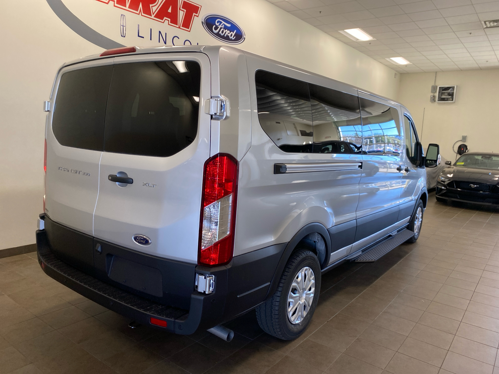 2024 Ford Transit Passenger Wagon 2024 FORD TRANSIT-350 PASSENGER XLT WGN 3DR 148 W 9