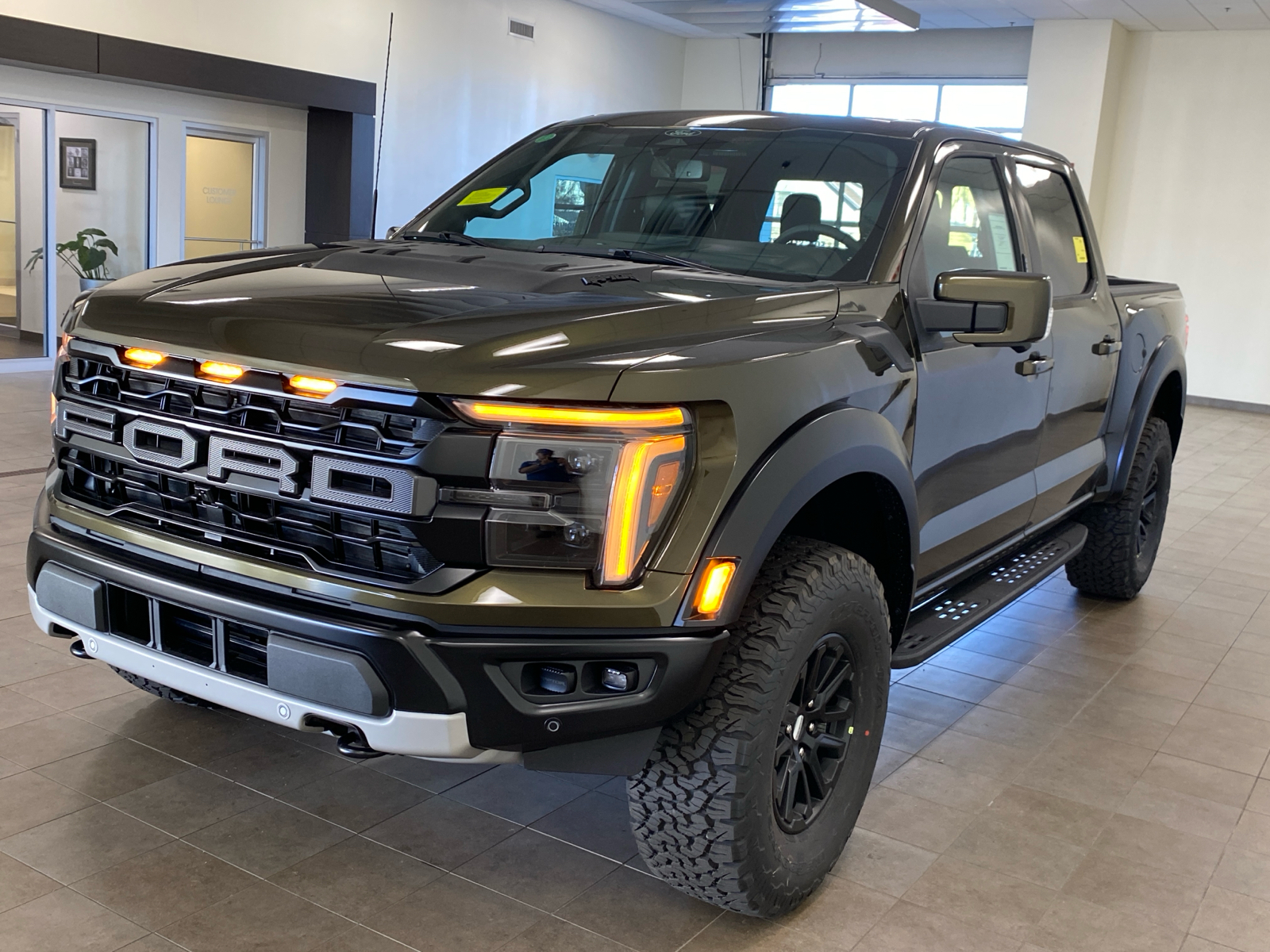 2024 Ford F-150 2024 FORD F-150 RAPTOR CREW CAB 4DR 145 WB 4WD 4