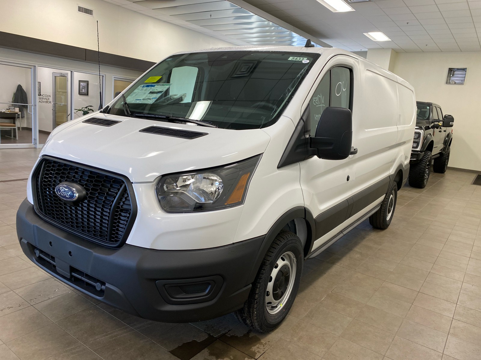 2024 Ford Transit Cargo Van 2024 FORD TRANSIT-250 CARGO 3DR 130 WB RWD 4