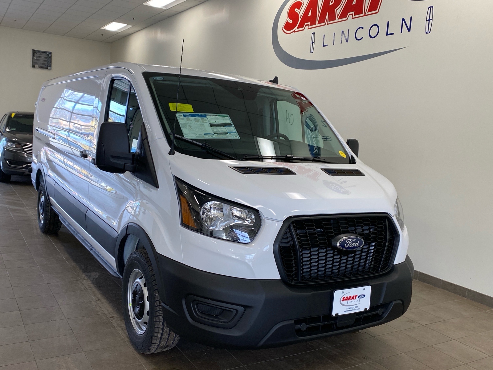 2024 Ford Transit Cargo Van 2024 FORD TRANSIT-150 CARGO 3DR 130 WB RWD 2