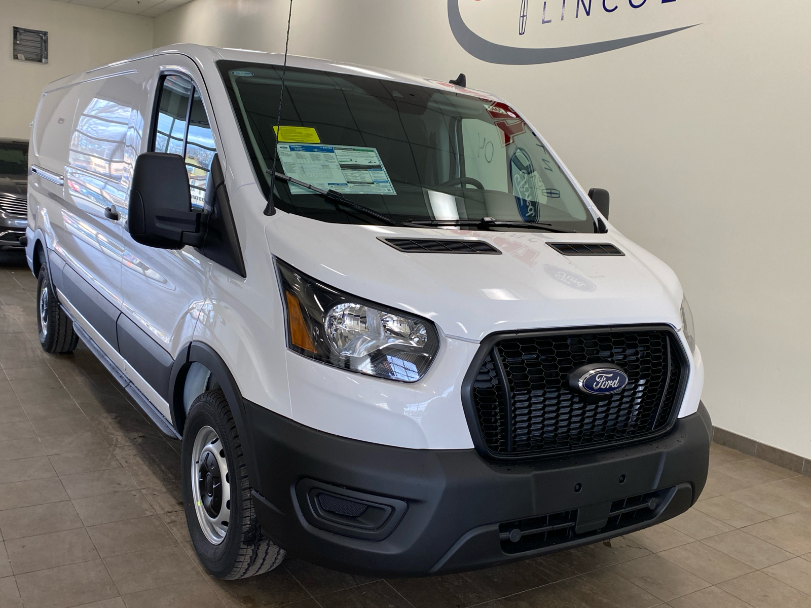 2024 Ford Transit Cargo Van 2024 FORD TRANSIT-150 CARGO 3DR 130 WB RWD 2