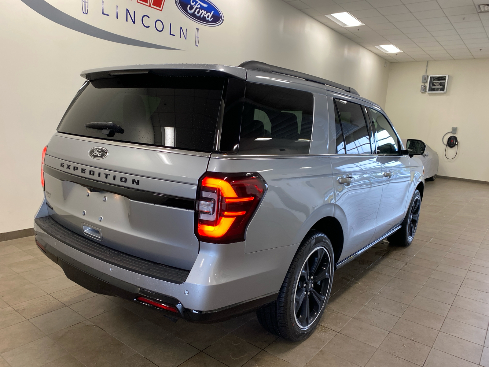 2024 Ford Expedition Limited 8