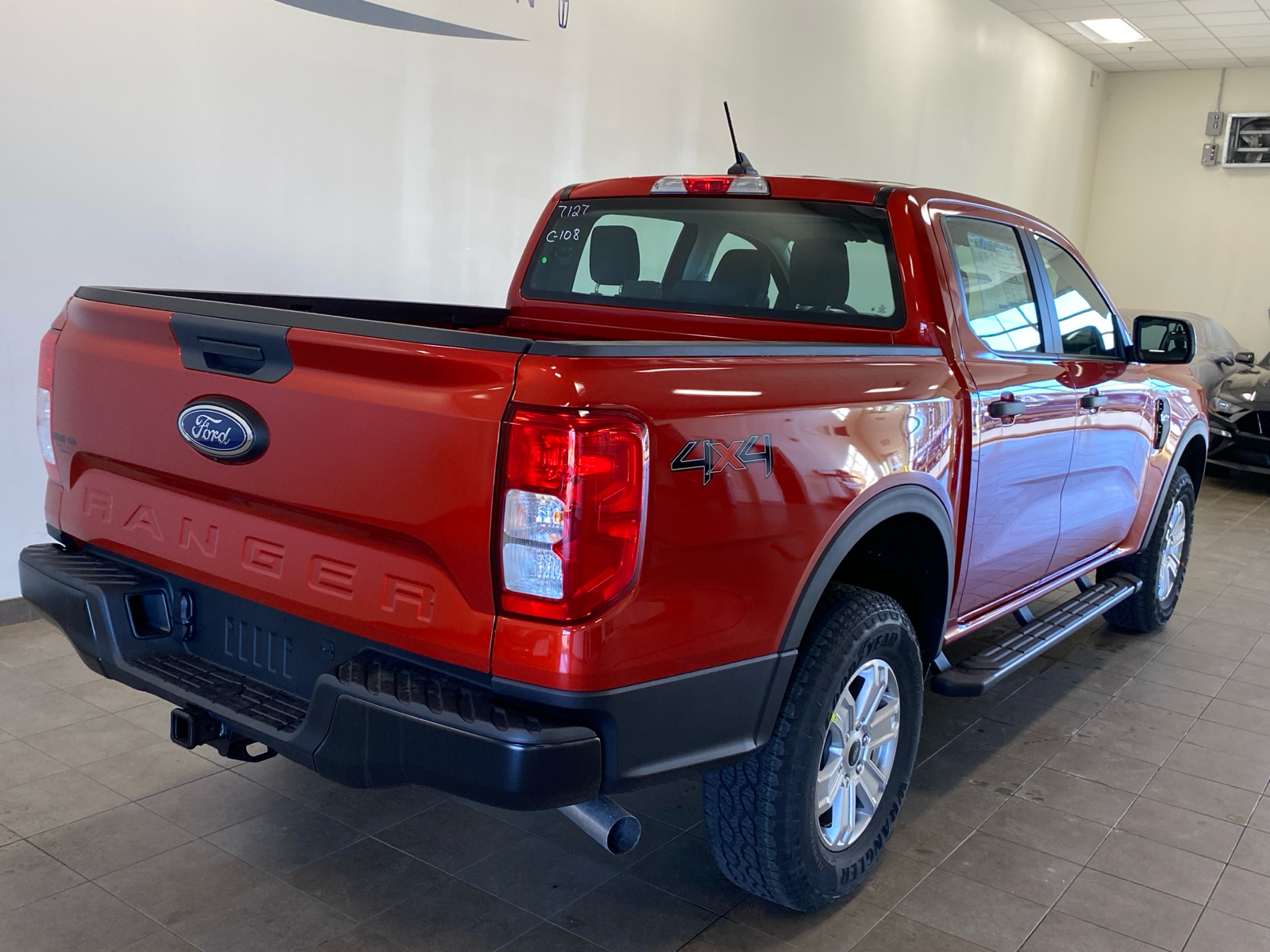 2024 Ford Ranger 2024 FORD RANGER XL CREW CAB 4DR 128.7 WB 4WD 7