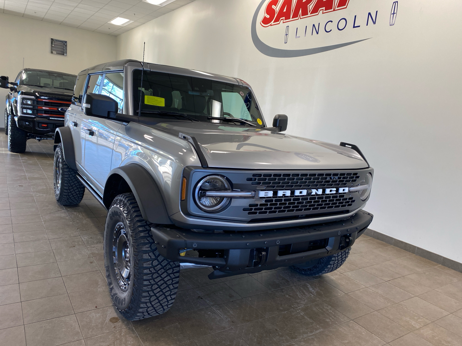 2024 Ford Bronco 2024 FORD BRONCO BADLANDS 4DR SUV 116.1 WB 4WD 2