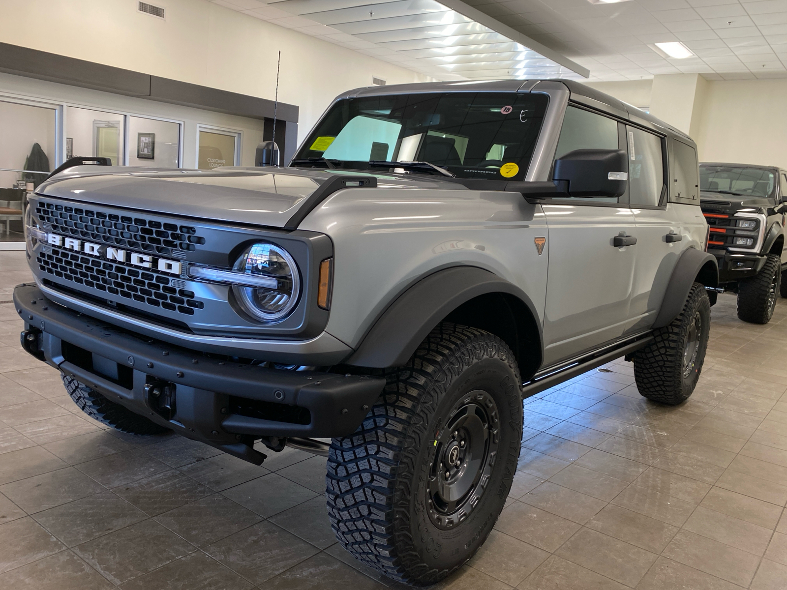 2024 Ford Bronco 2024 FORD BRONCO BADLANDS 4DR SUV 116.1 WB 4WD 4