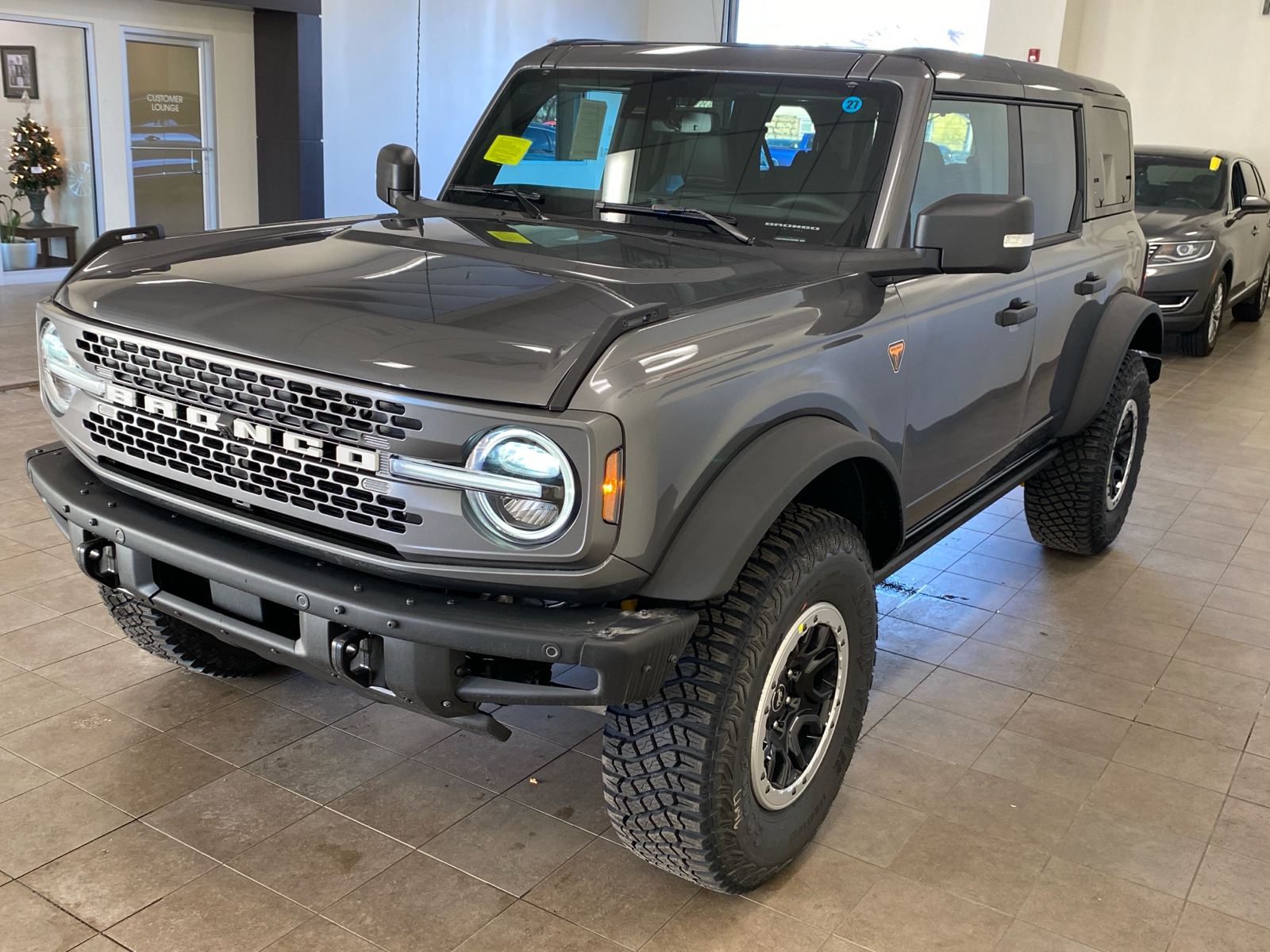 2024 Ford Bronco 2024 FORD BRONCO BADLANDS 4DR SUV 116.1 WB 4WD 4