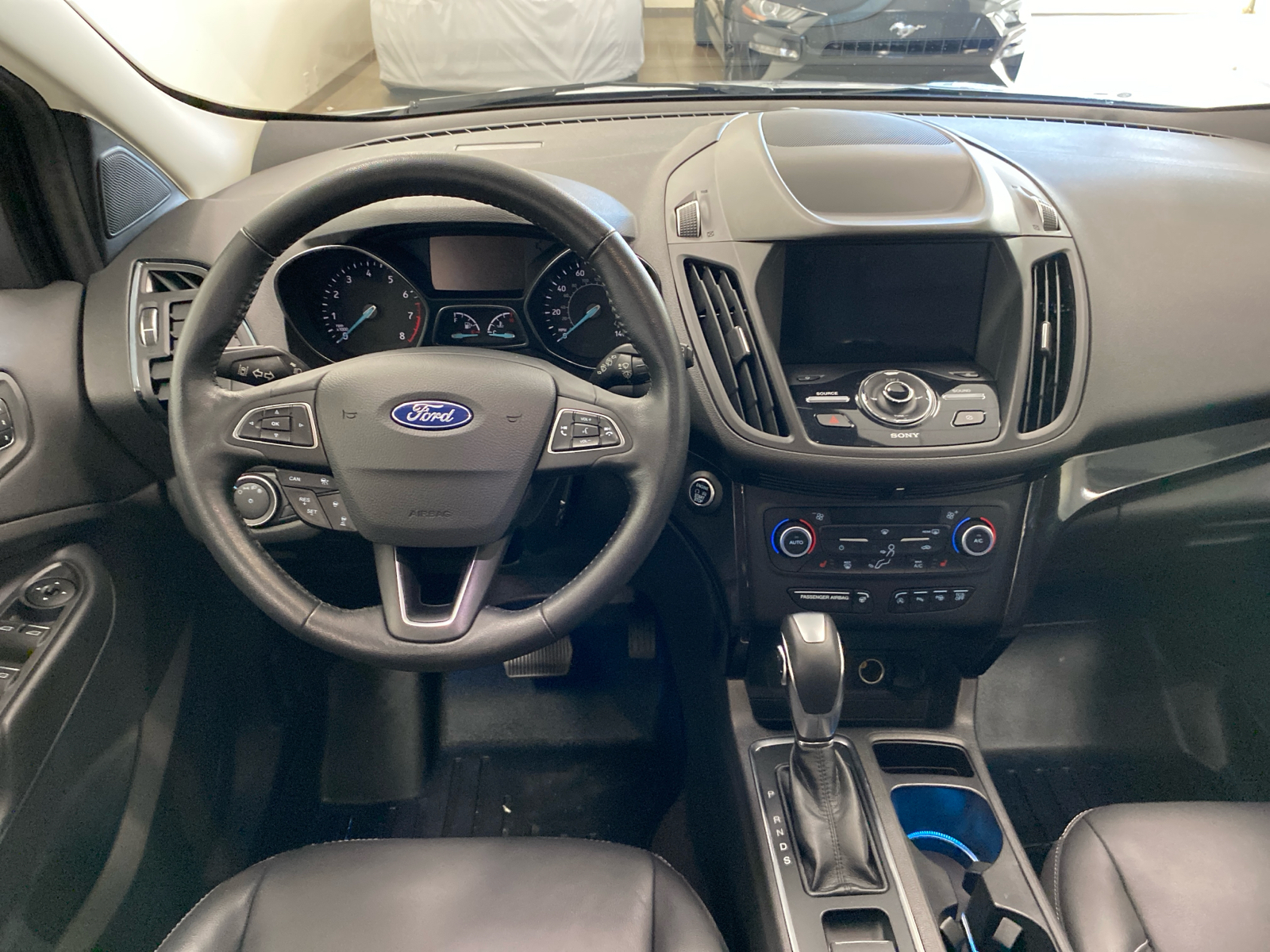 2019 Ford Escape Titanium 12