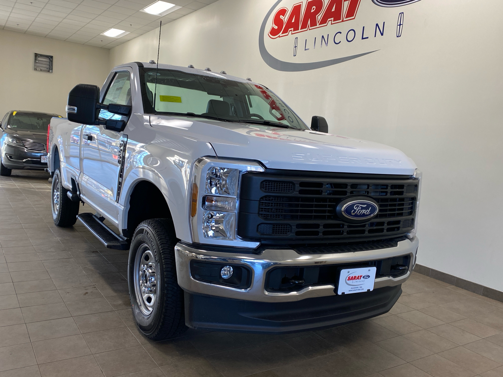 2024 Ford Super Duty F-250 SRW 2024 FORD F-250 XL REG. CAB 2DR 142 WB 4WD HD 2