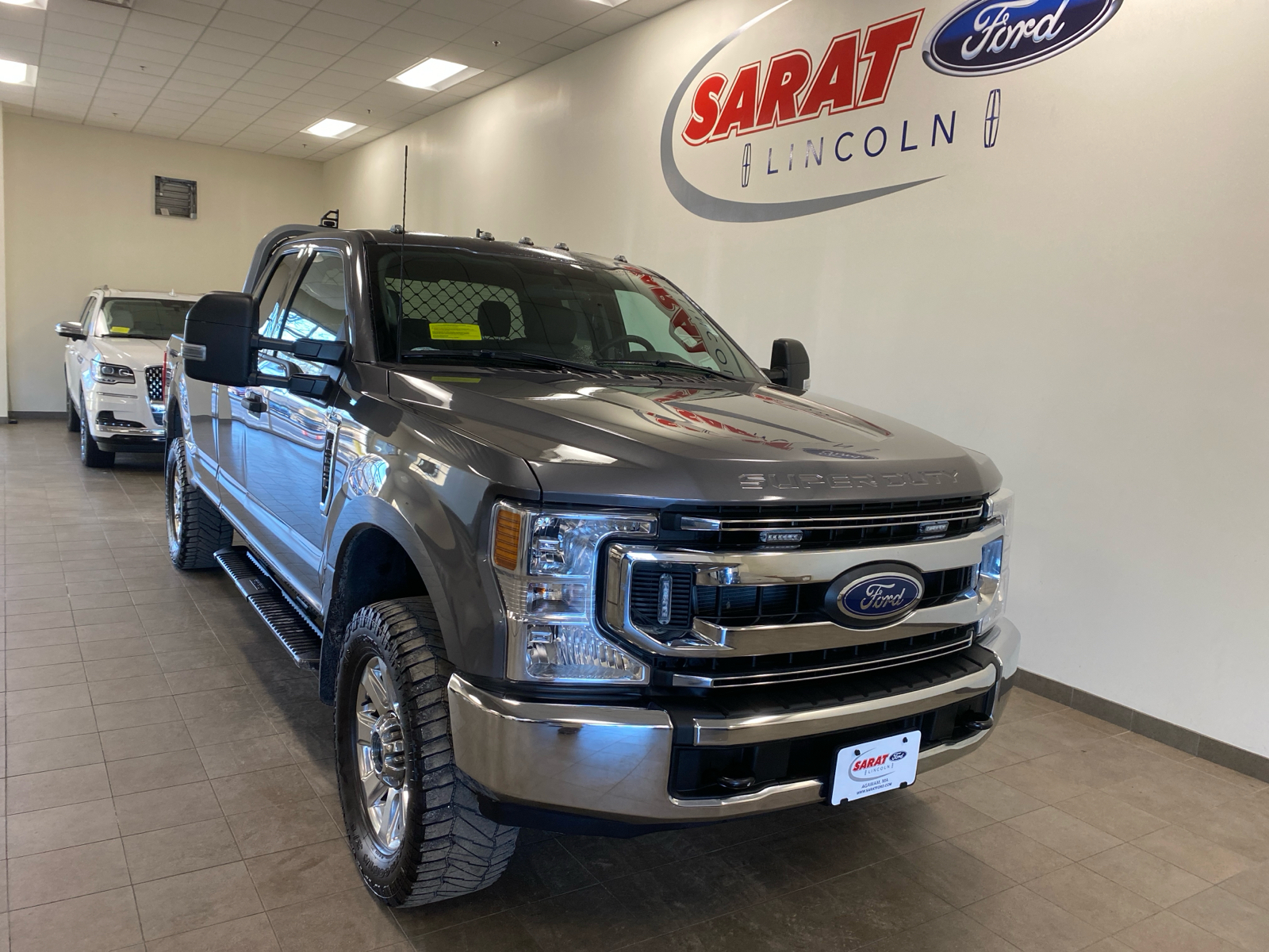 2022 Ford Super Duty F-250 SRW XL 2