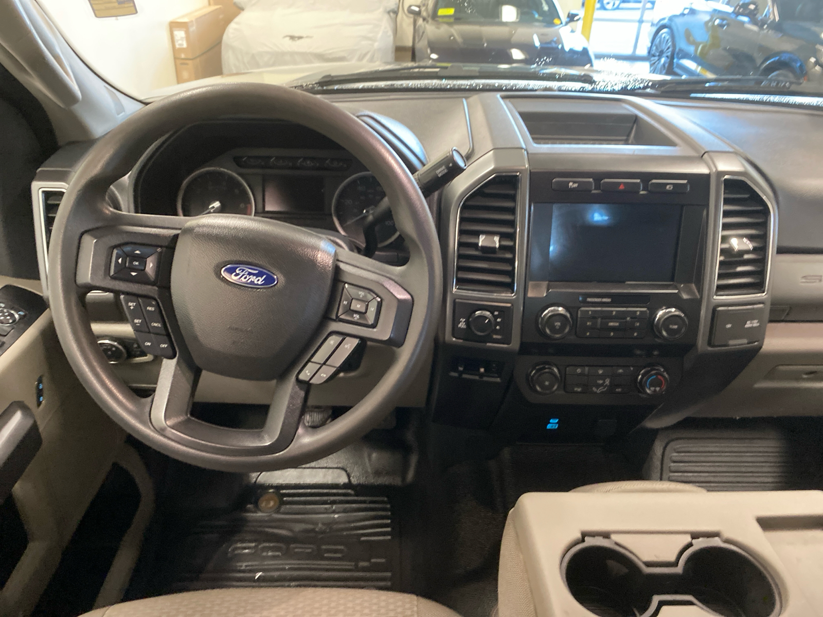 2022 Ford Super Duty F-250 SRW XL 14