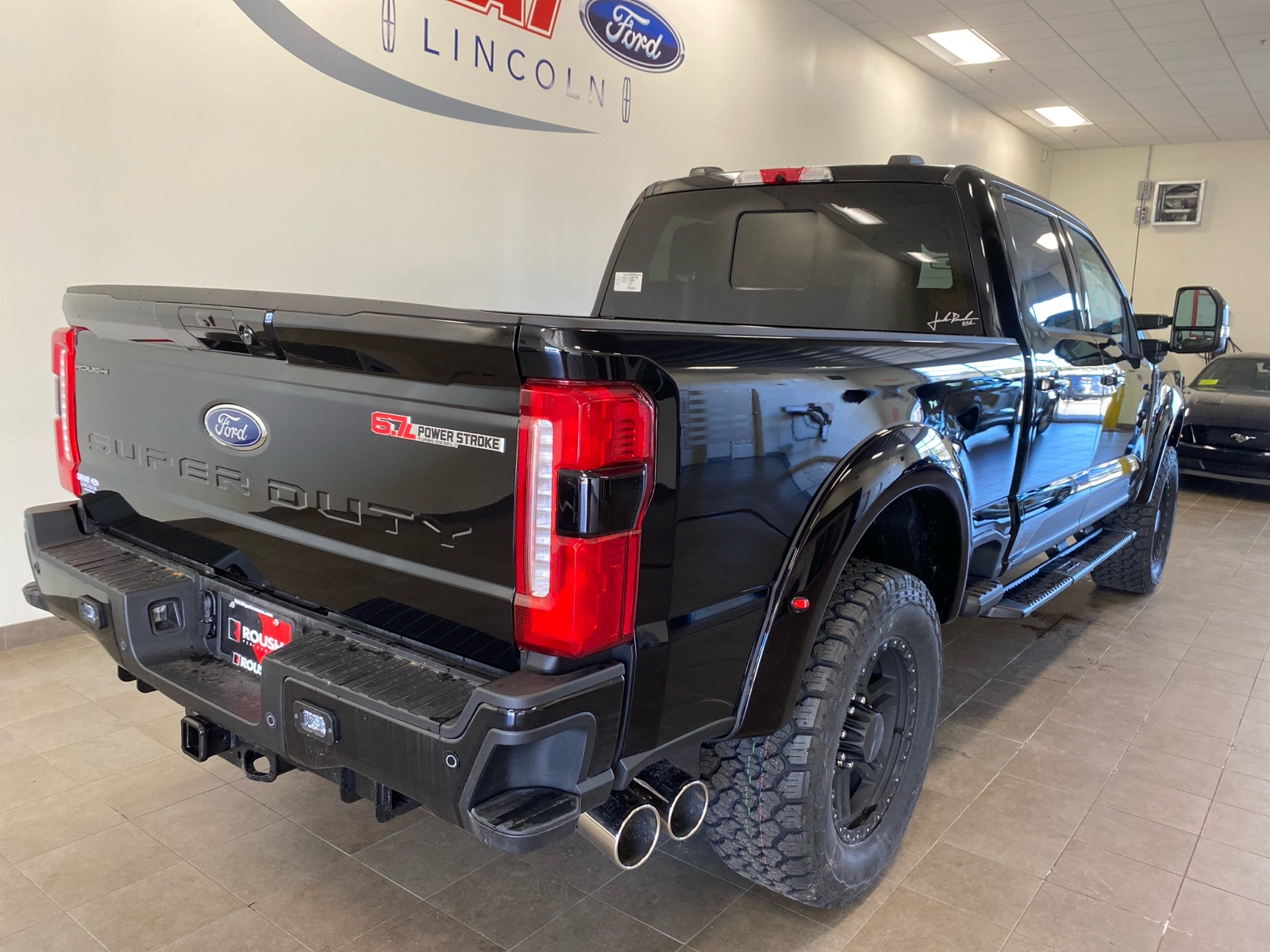 2024 Ford Super Duty F-250 SRW 2024 FORD F-250 LARIAT CREW CAB 4DR 160 WB 4WD HD 9