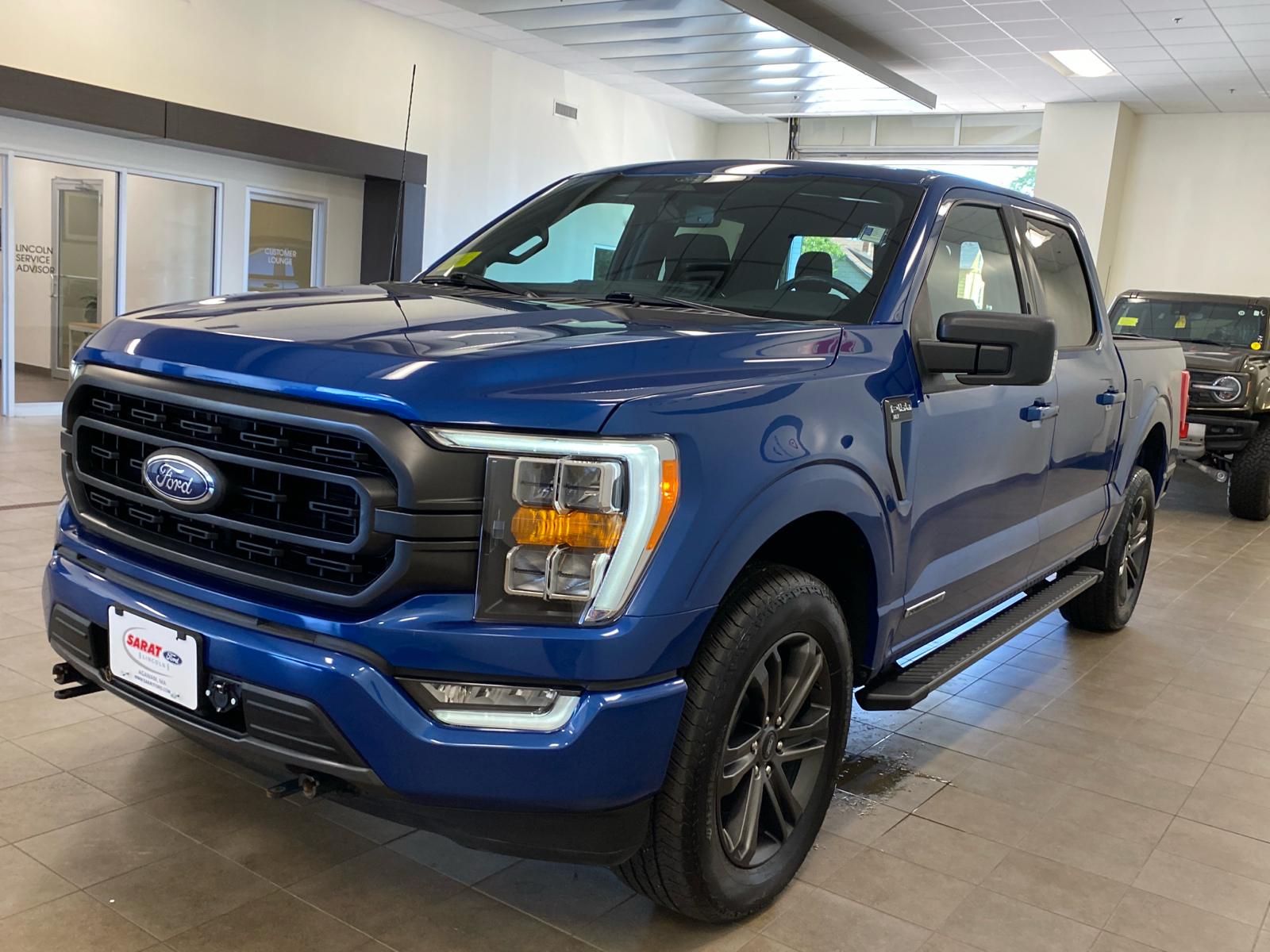 2022 Ford F-150 LARIAT 4