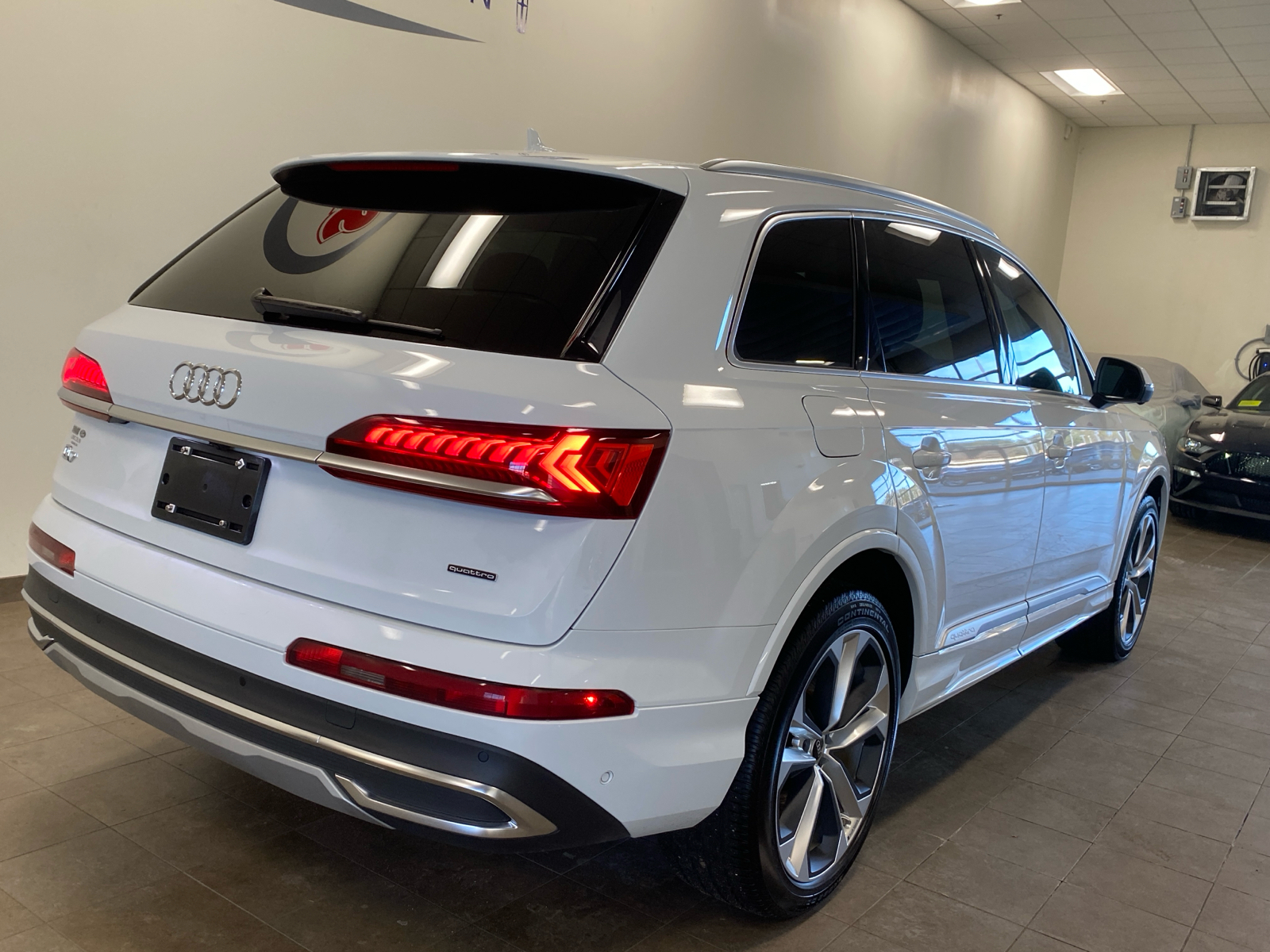 2022 Audi Q7 Premium Plus 9