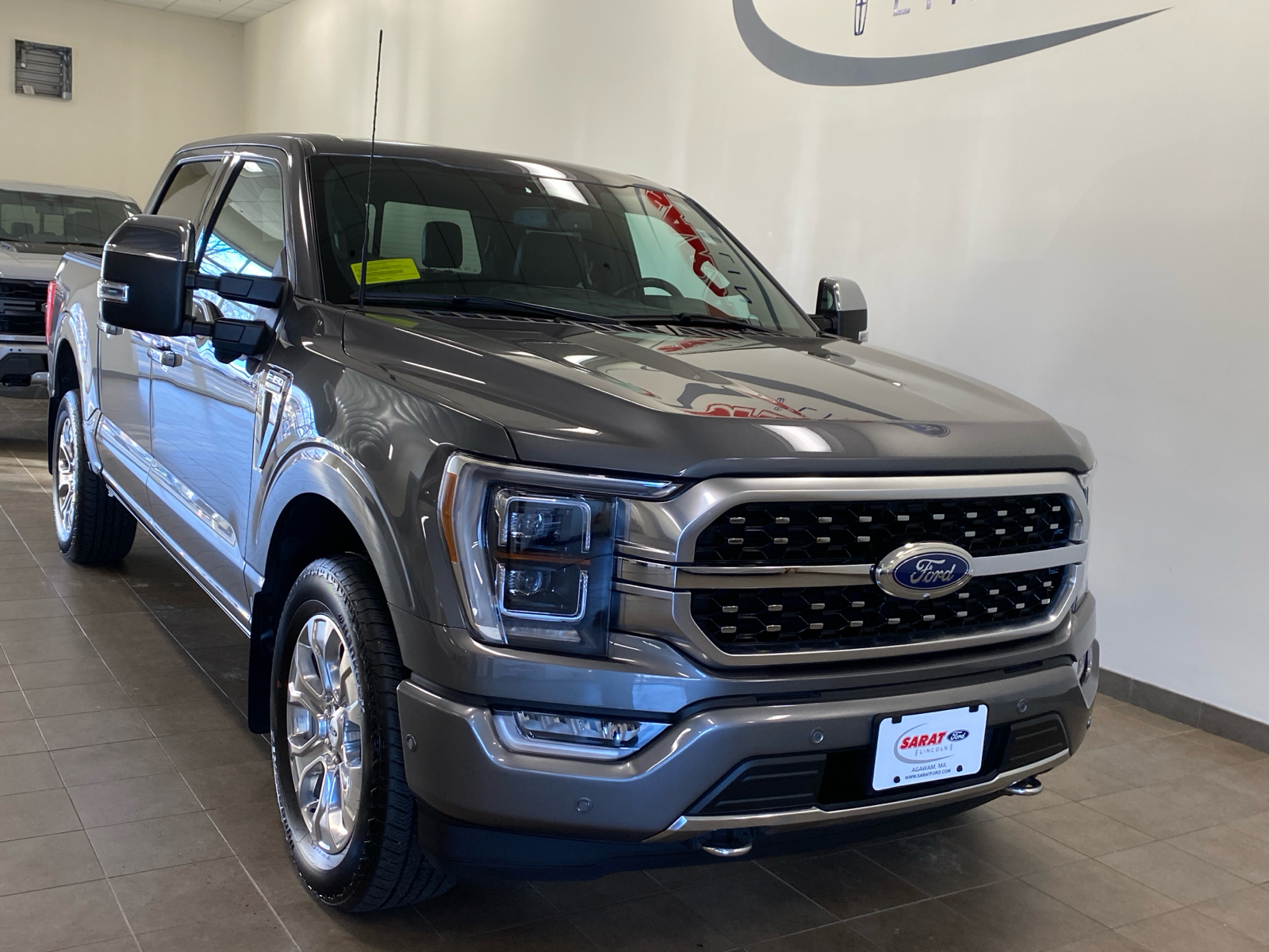 2023 Ford F-150 Platinum 2