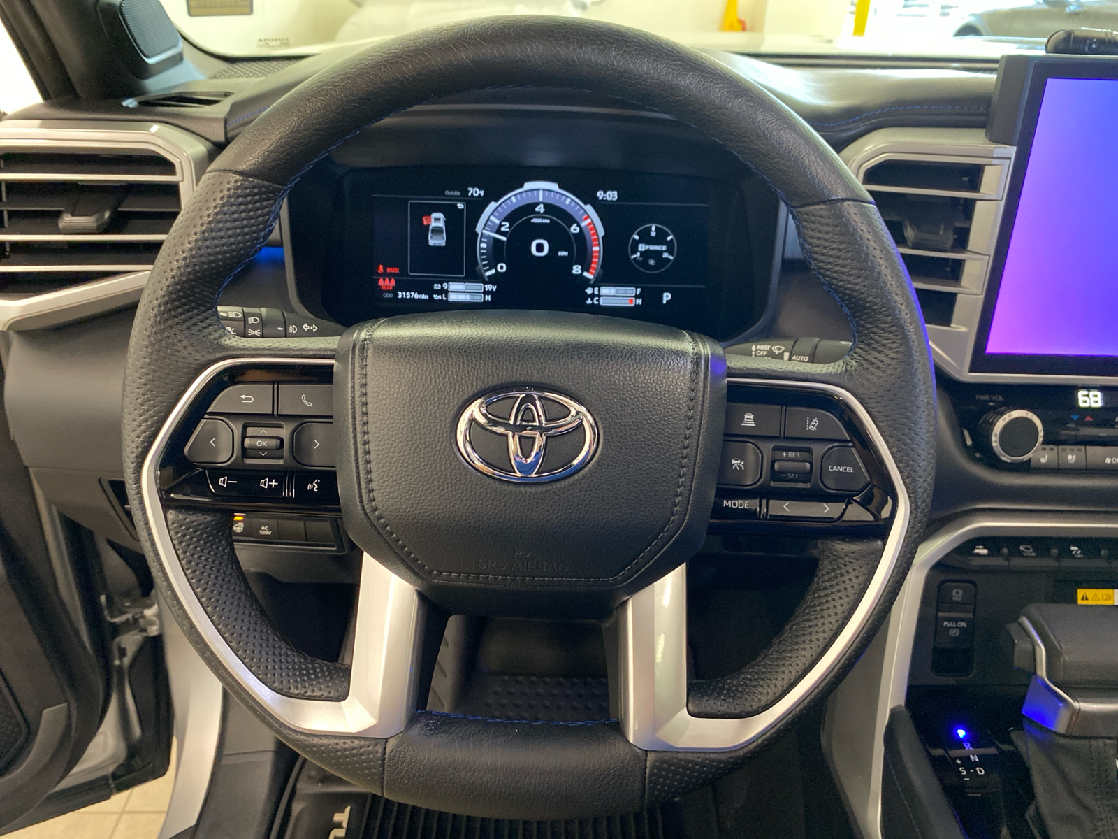 2022 Toyota Tundra 4WD Platinum 17