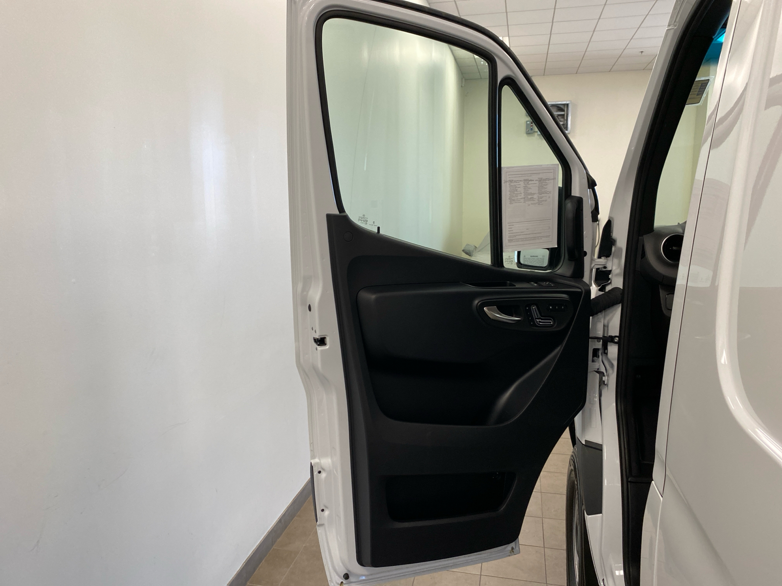 2024 Mercedes-Benz Sprinter Cargo Van  13