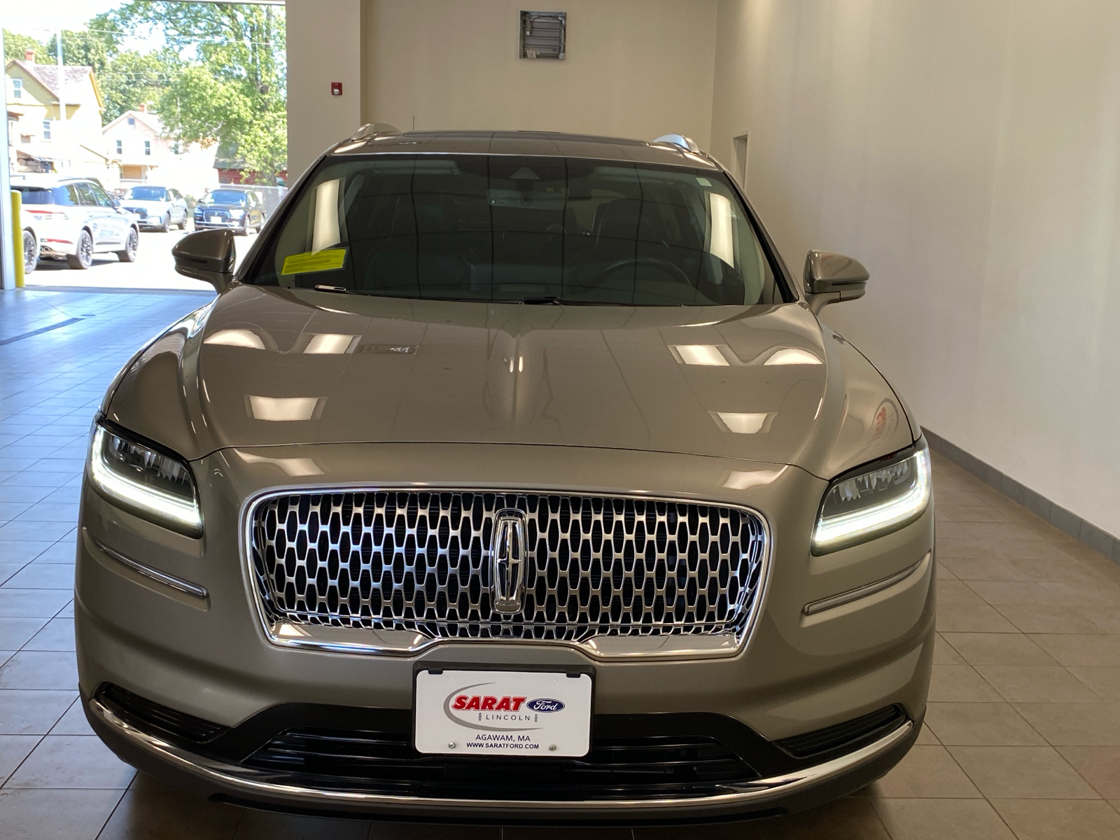 2023 Lincoln Nautilus Reserve 3