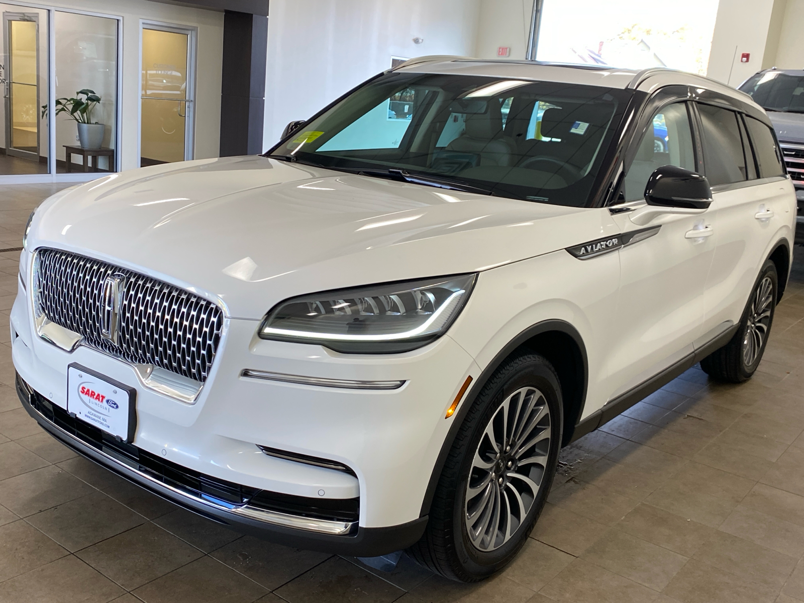 2023 Lincoln Aviator Standard 4