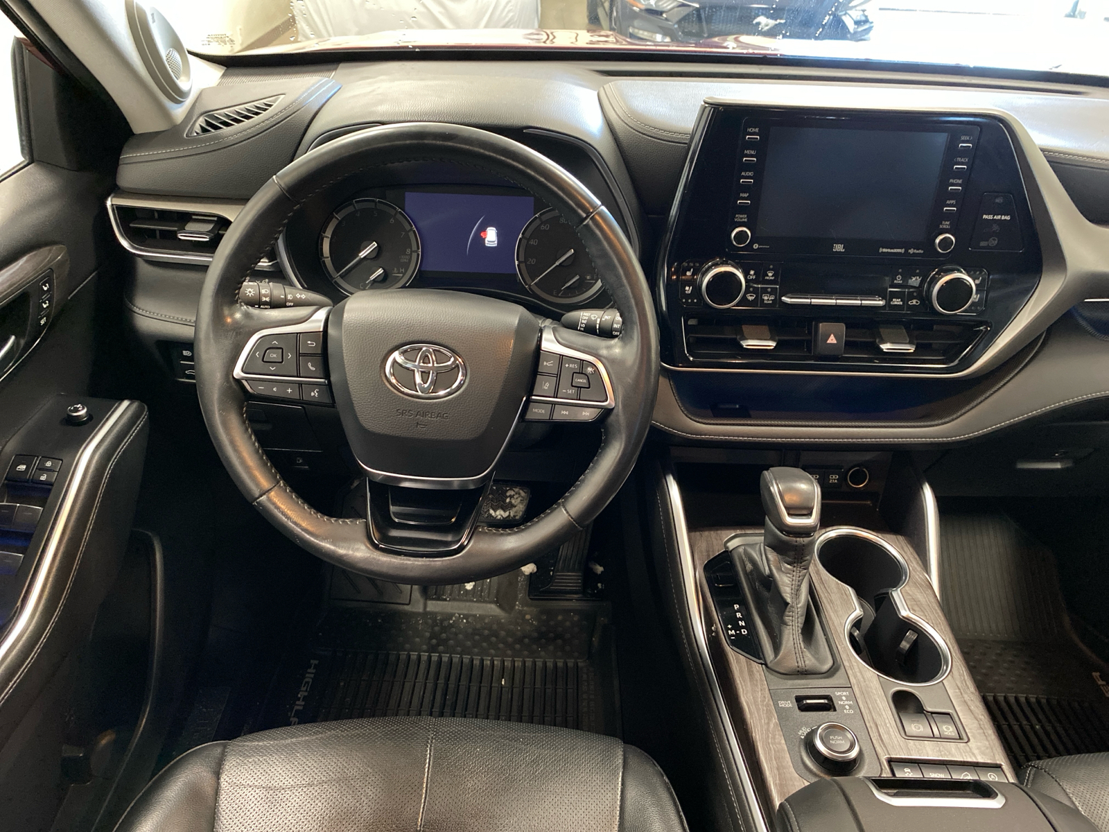 2020 Toyota Highlander Limited 14