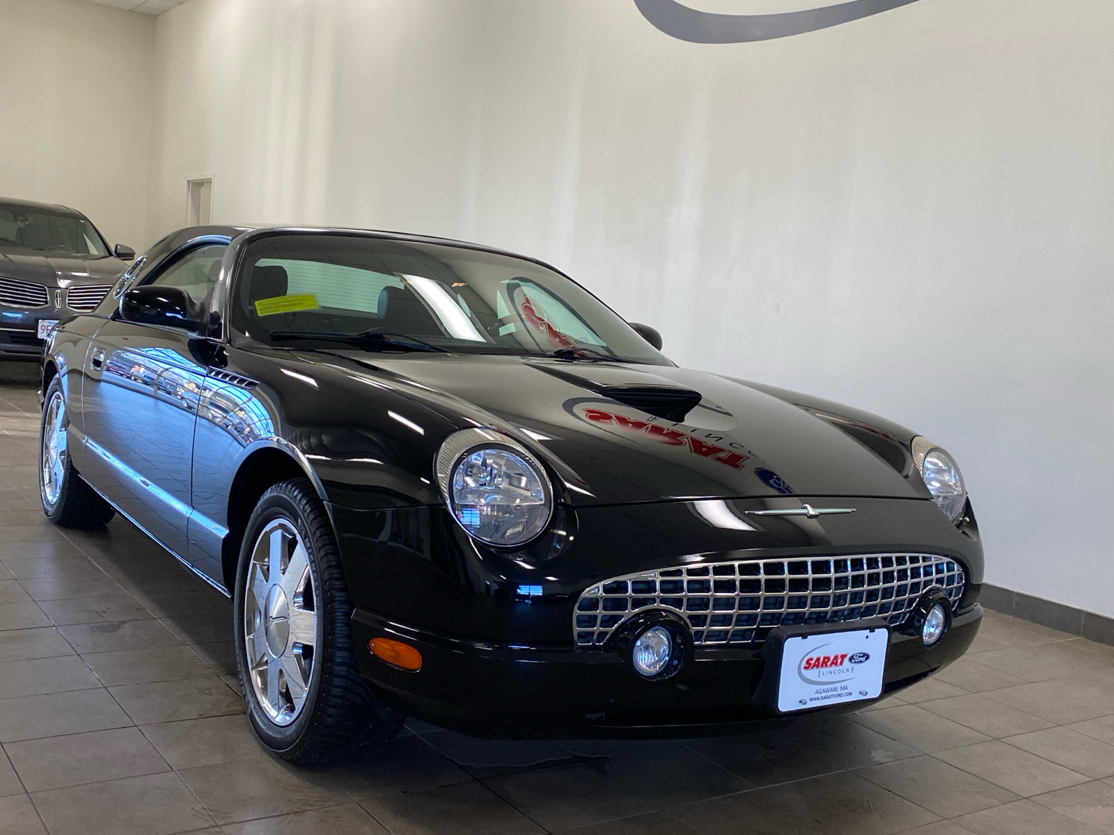 2002 Ford Thunderbird w/Hardtop Deluxe 2