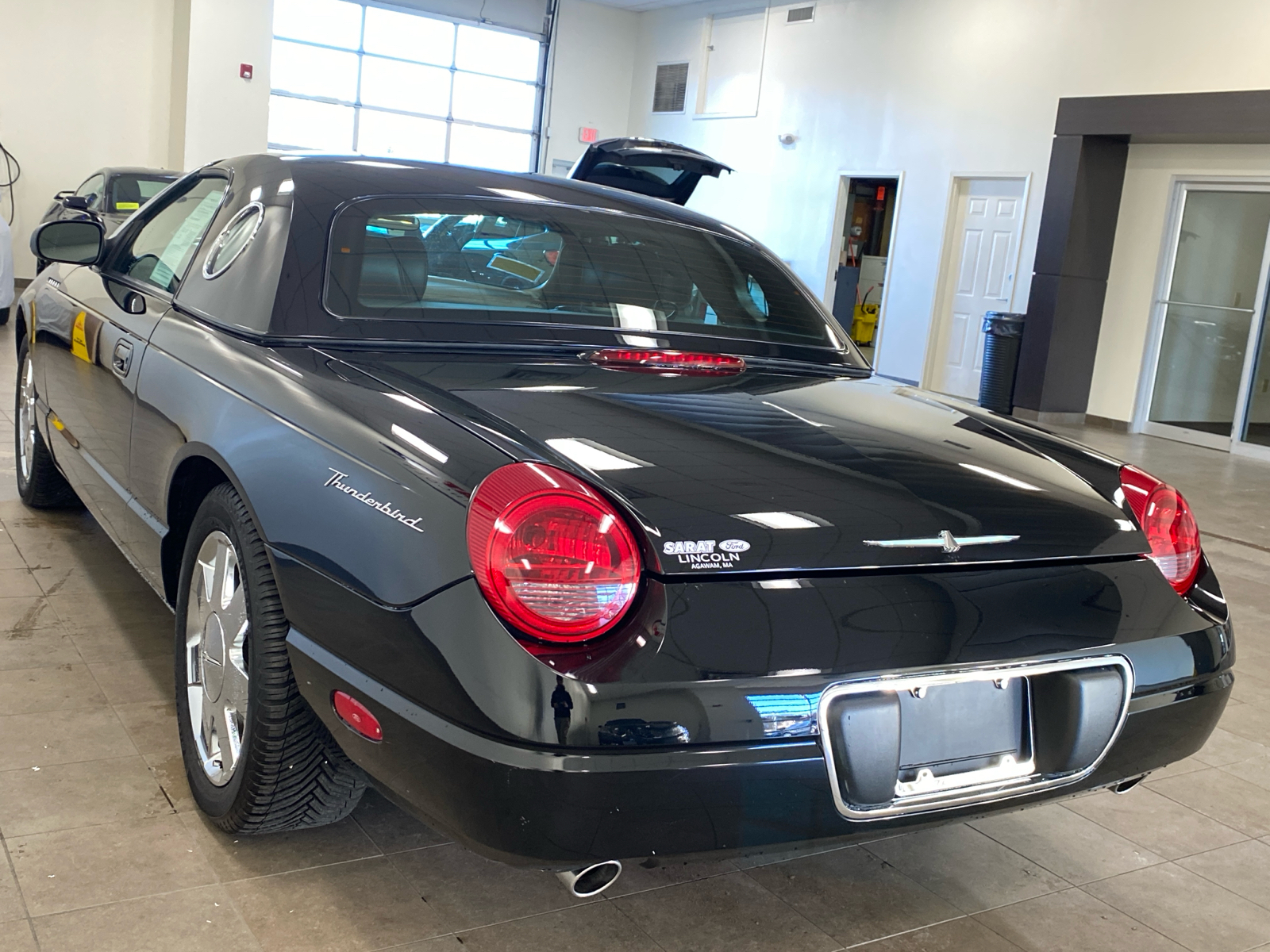 2002 Ford Thunderbird w/Hardtop Deluxe 6