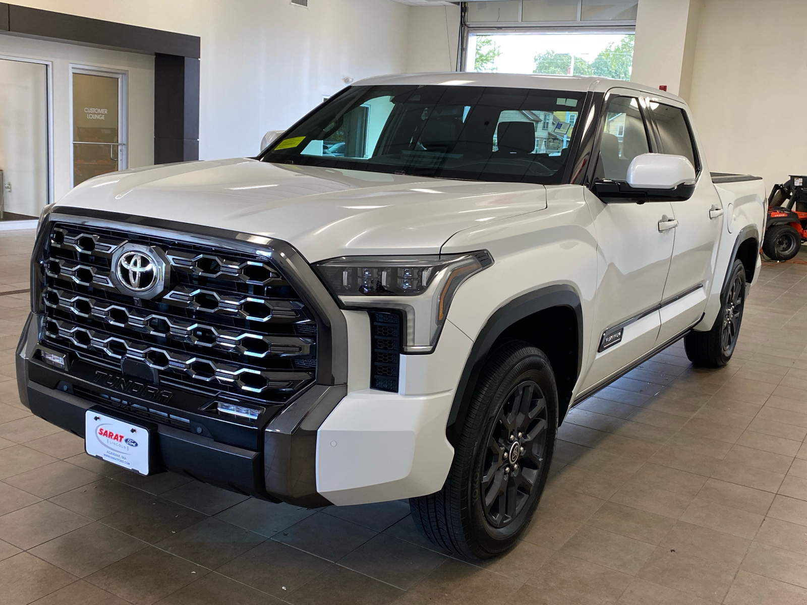 2022 Toyota Tundra 4WD Platinum 4