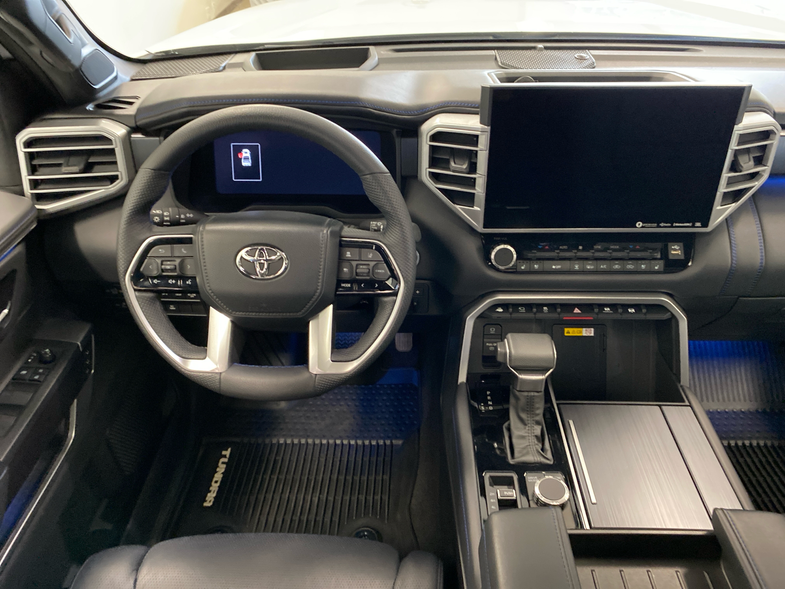 2022 Toyota Tundra 4WD Platinum 11