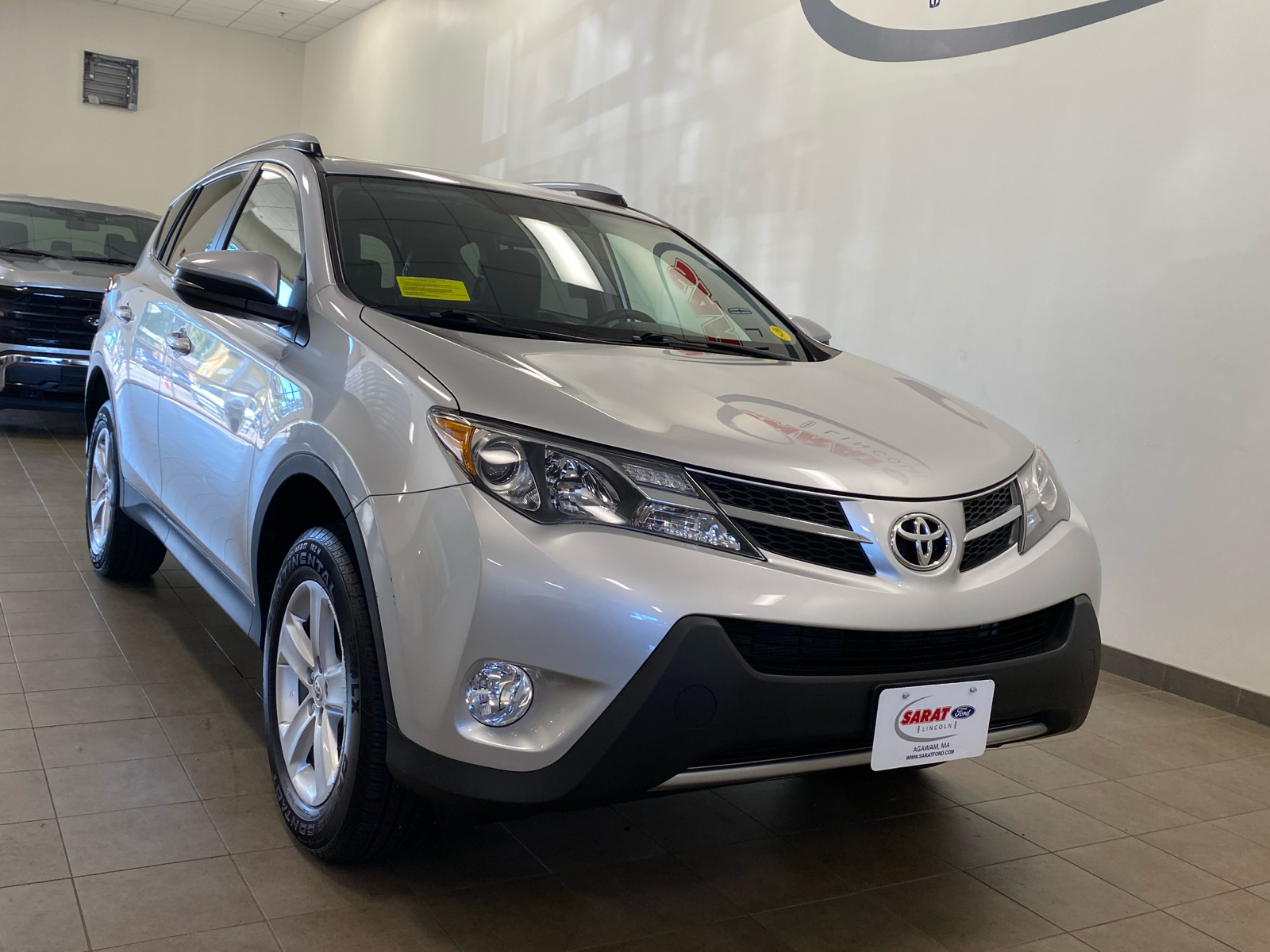 2013 Toyota RAV4 XLE 2