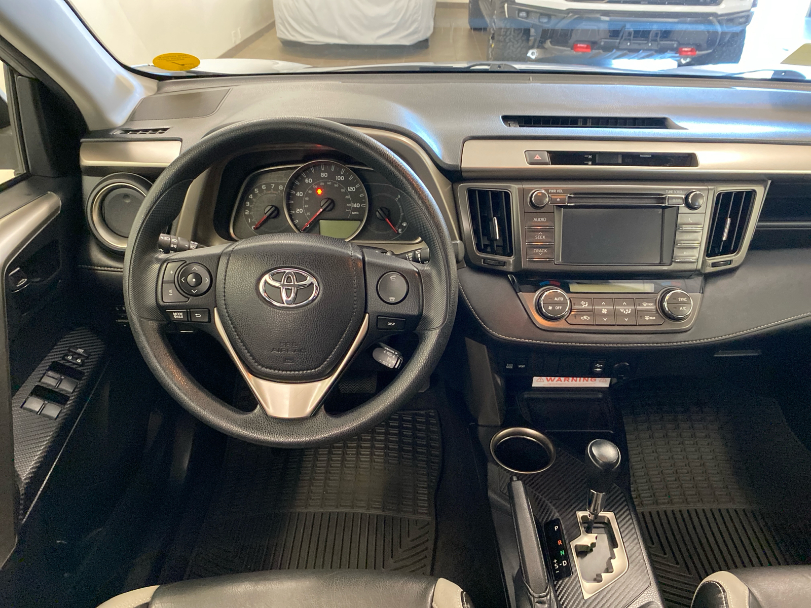 2013 Toyota RAV4 XLE 13