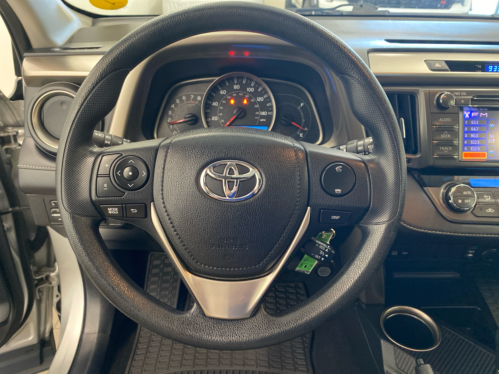 2013 Toyota RAV4 XLE 18