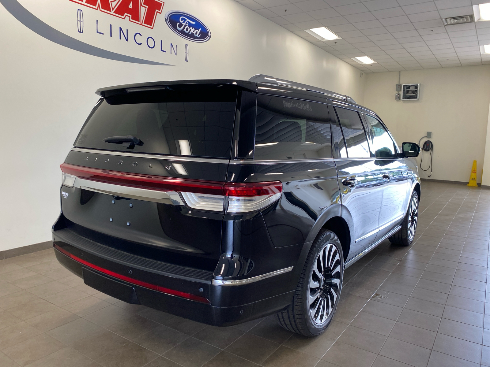 2024 Lincoln Navigator 2024 LINCOLN NAVIGATOR BLACK LABEL 4DR SUV 122.5 7