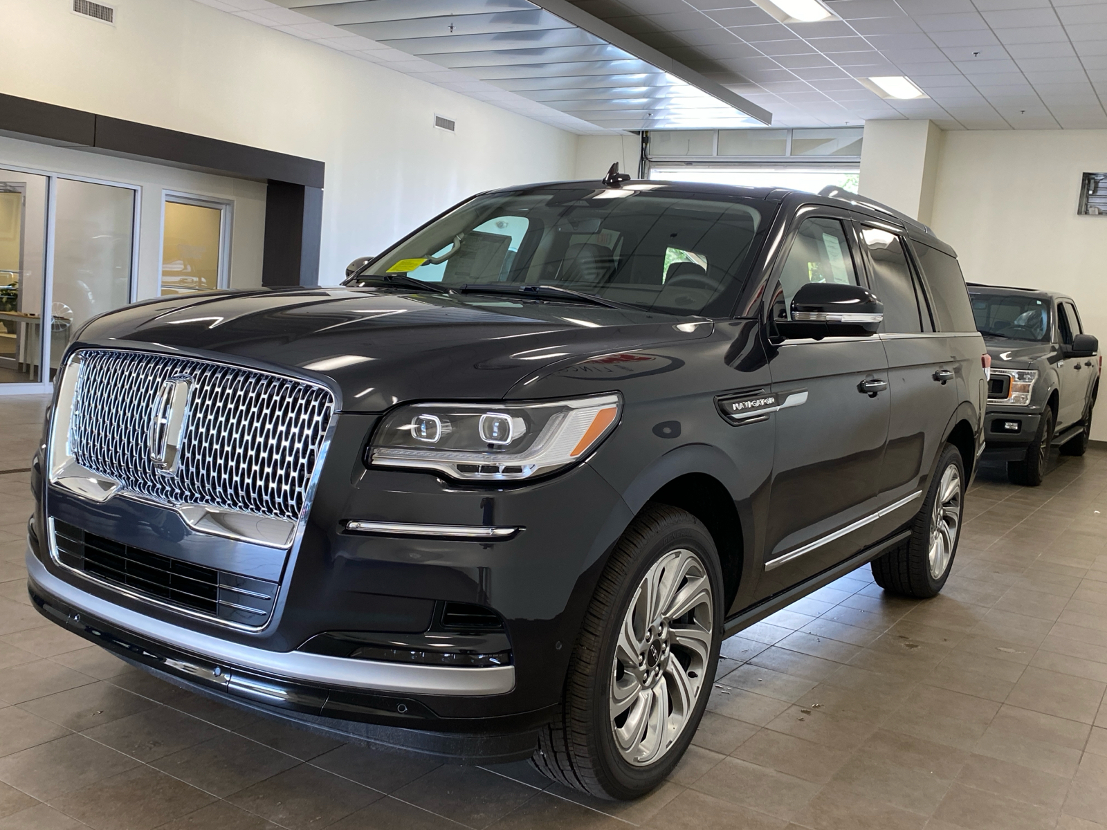 2024 Lincoln Navigator J2L0 4X4 NAVIGATOR RESERVE 4